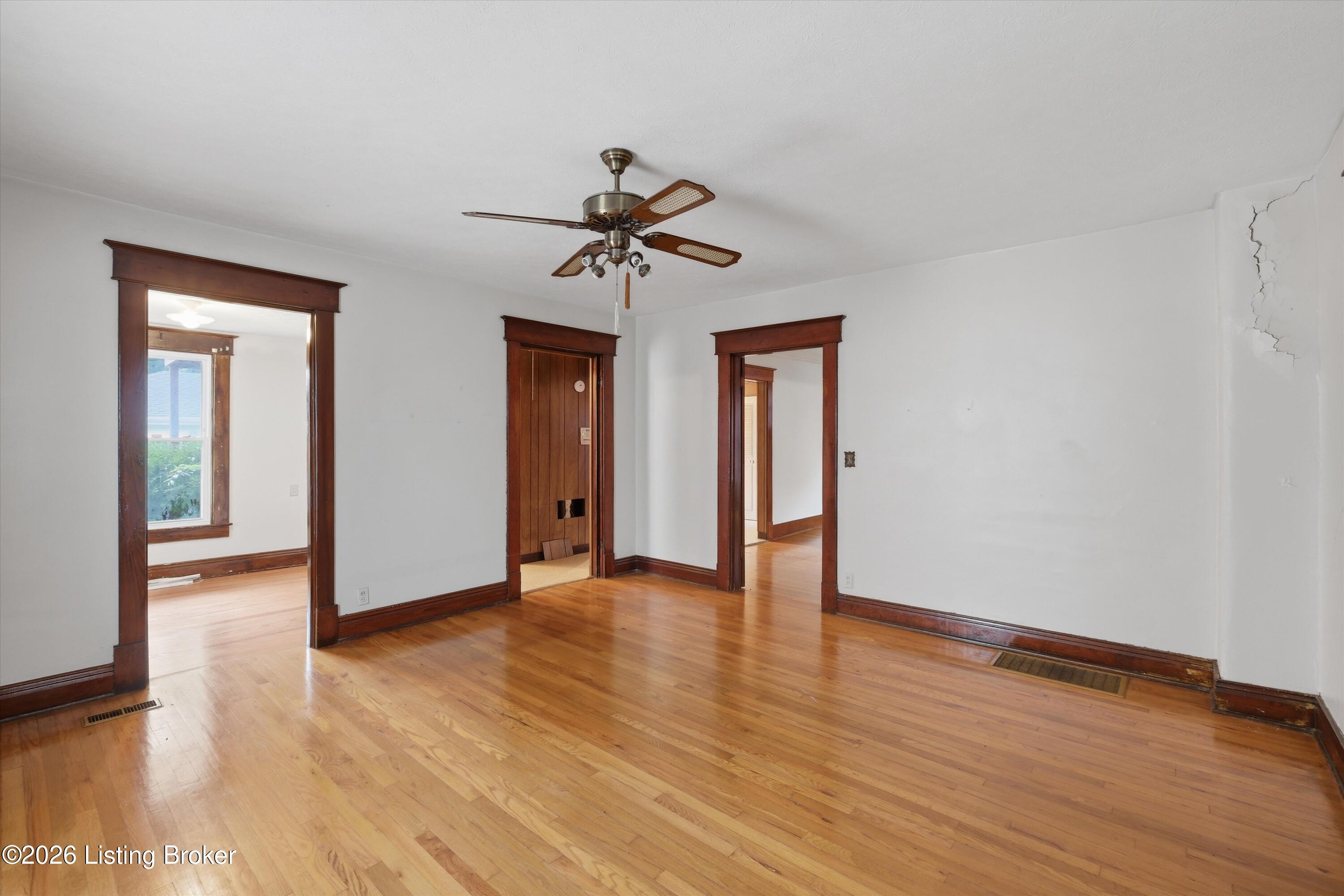 526 Atwood St Property Photo 19