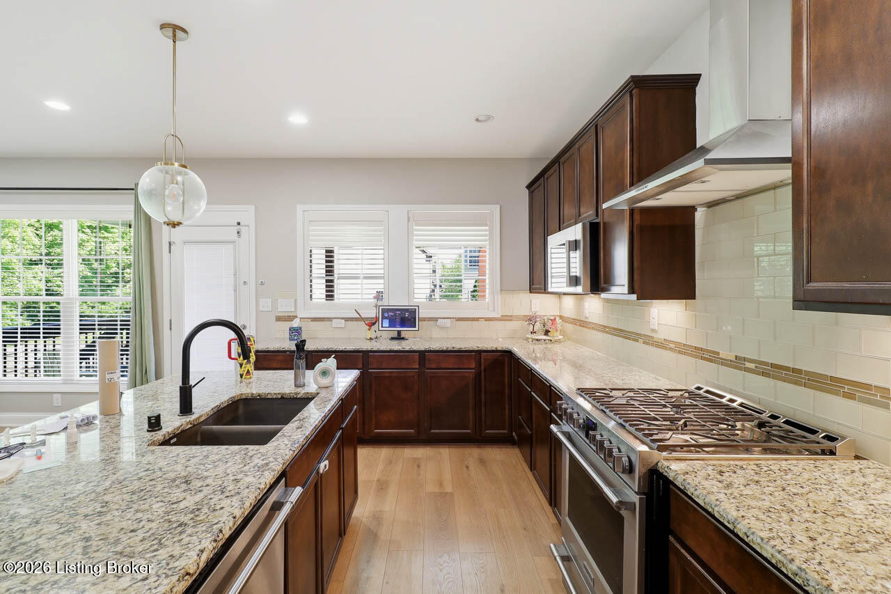 2011 Carabiner Way Property Photo 7