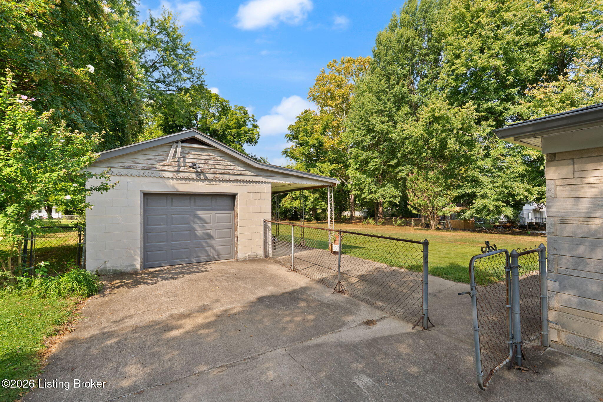 9004 Walter Ave Property Photo 4