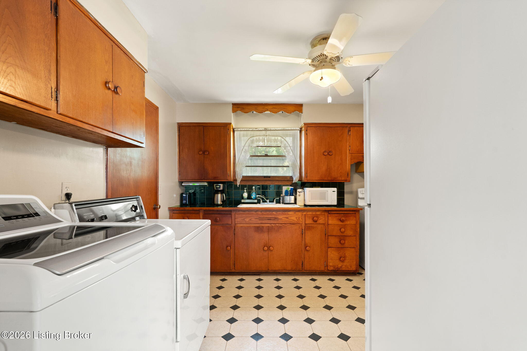 9004 Walter Ave Property Photo 15