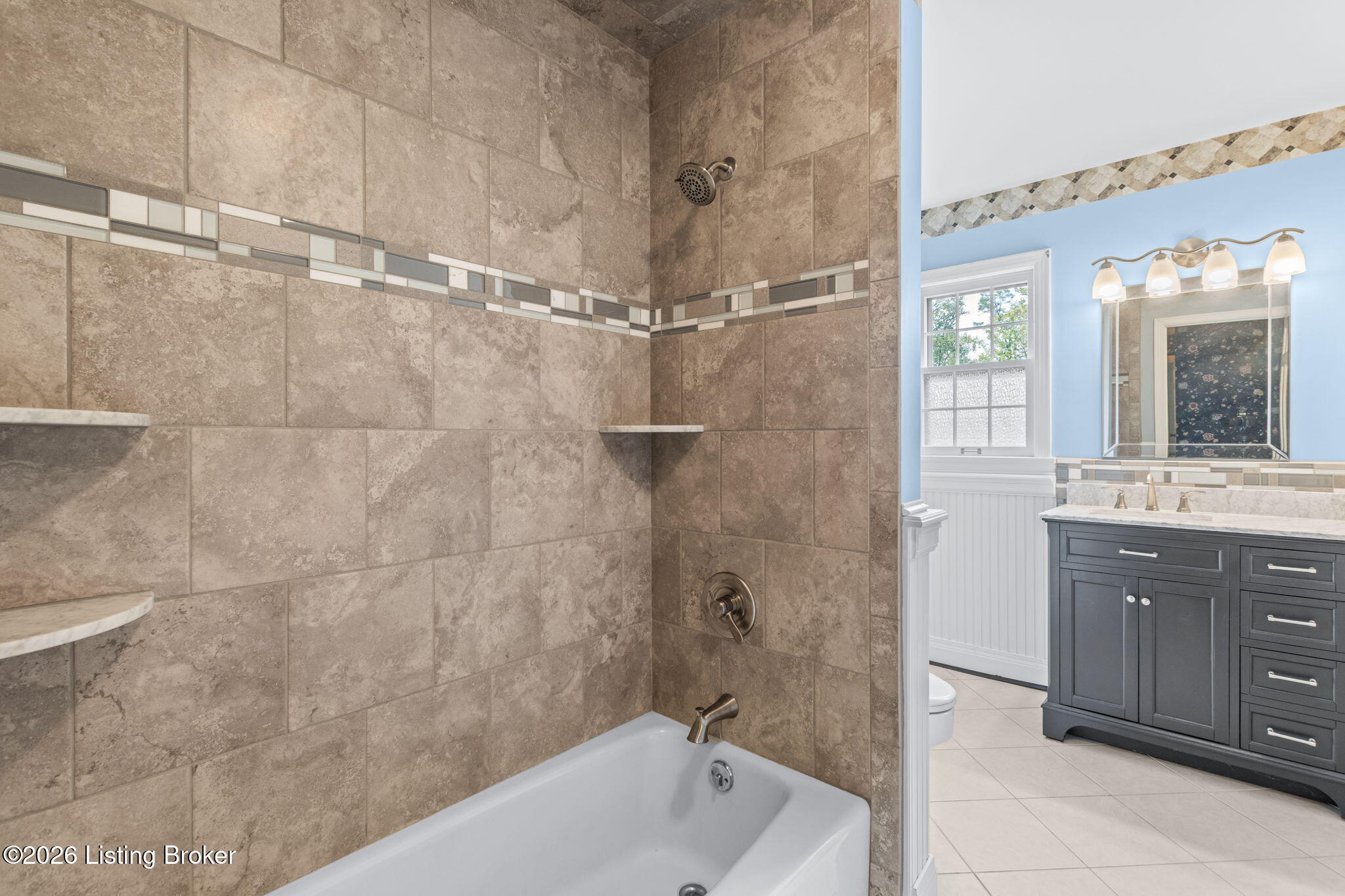 6315 Shadow Wood Ct Property Photo 40