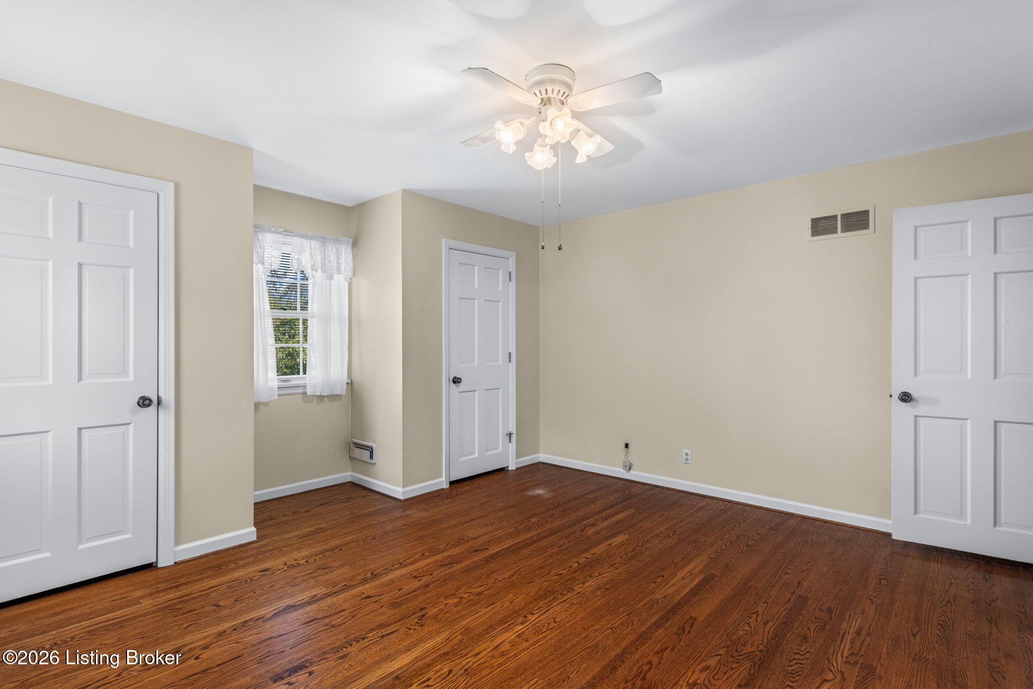 6315 Shadow Wood Ct Property Photo 44