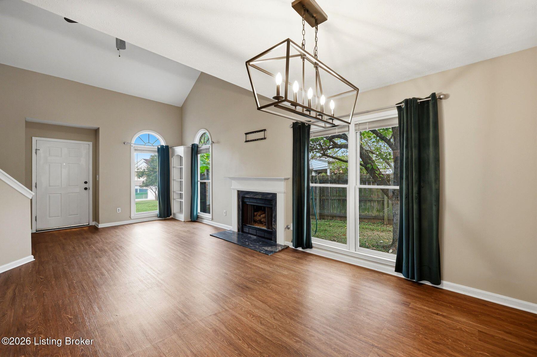3201 Dewdrop Ct Property Photo 3