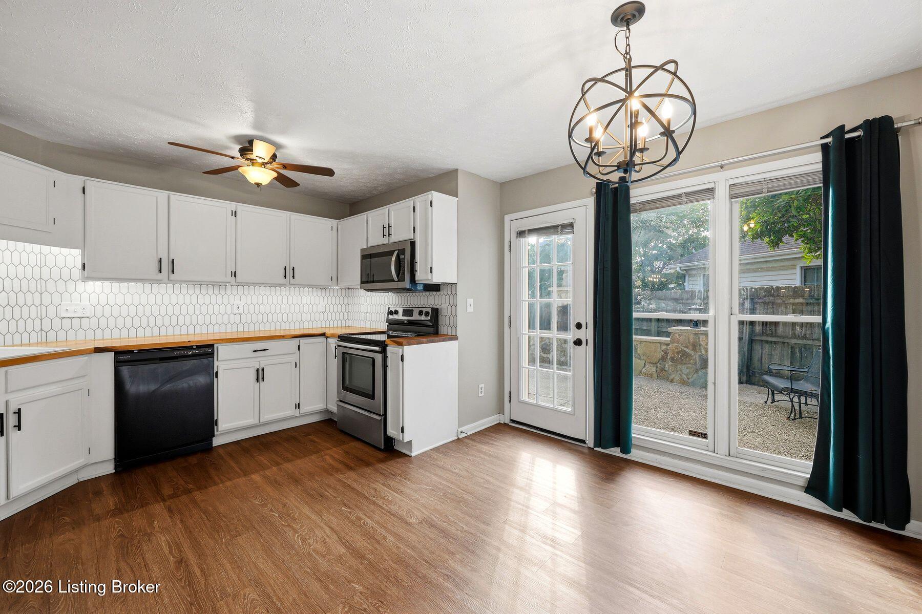 3201 Dewdrop Ct Property Photo 14