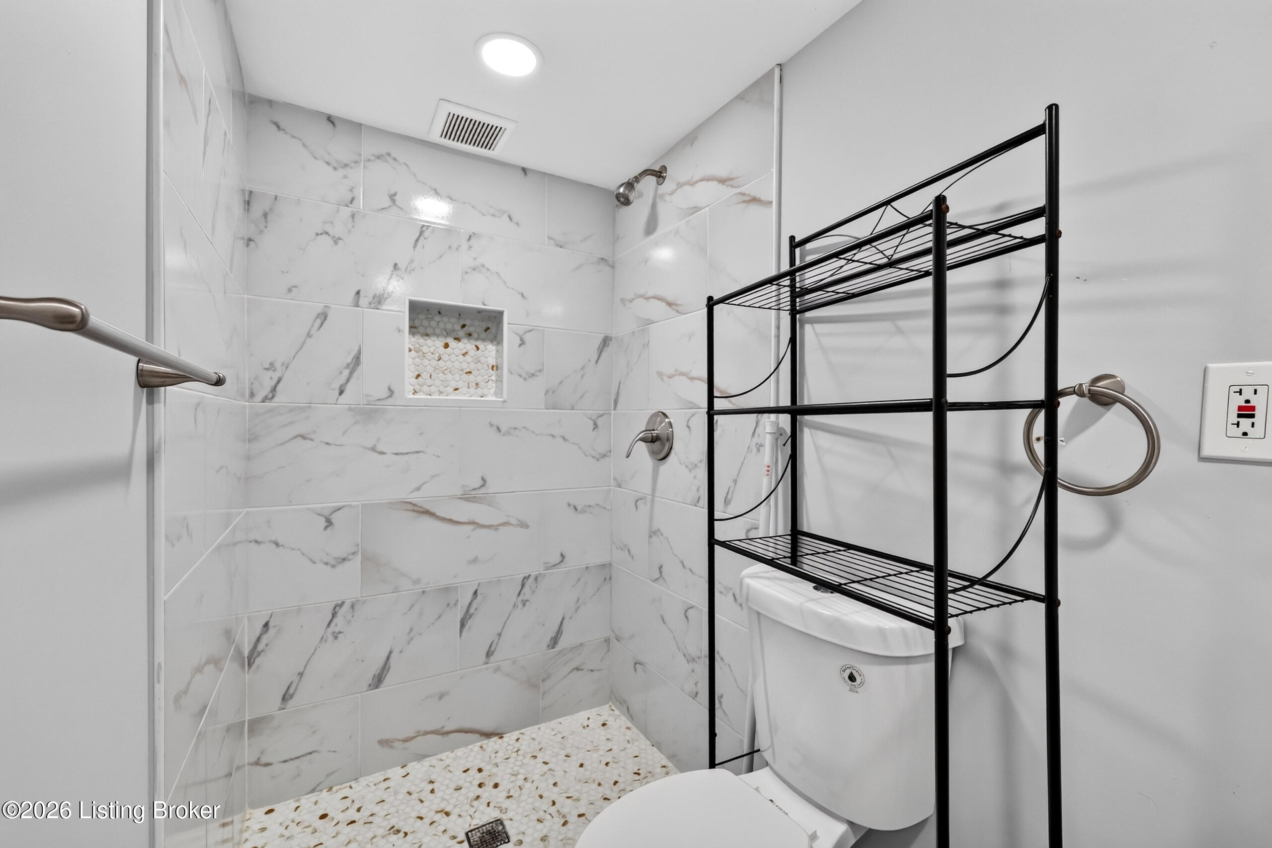 7207 Windemere Dr Property Photo 26