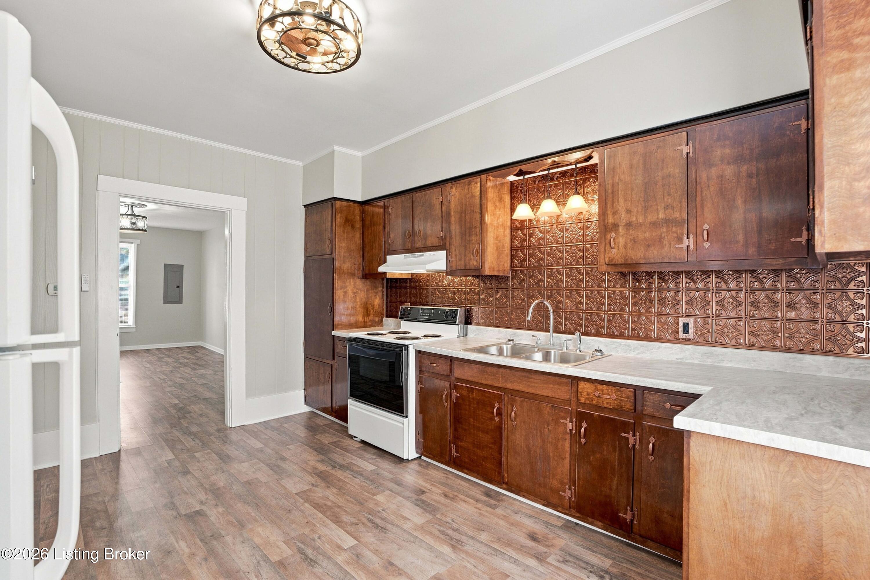 201 Van Buren Rd Property Photo 11