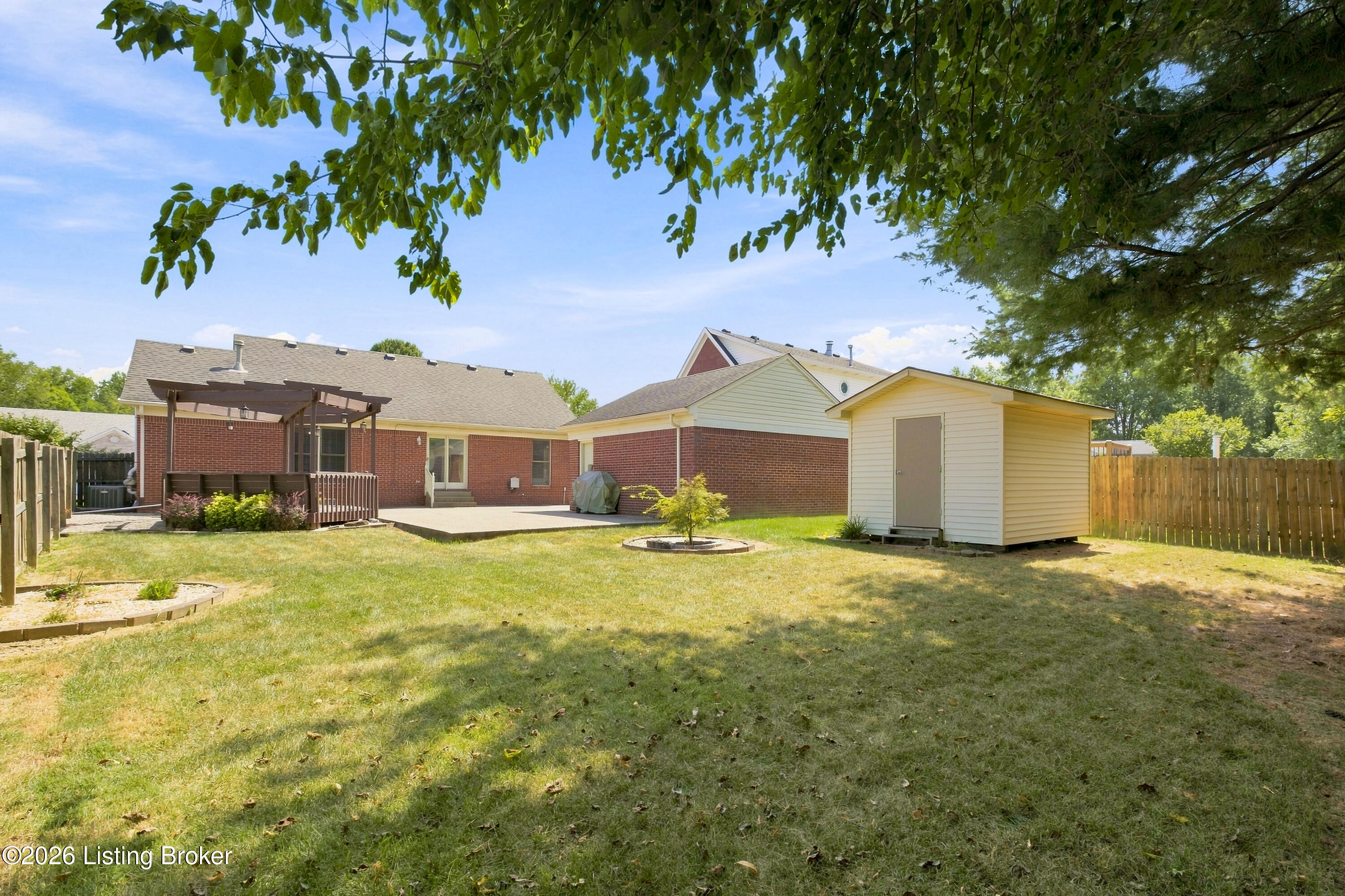 10102 Lanson Ct Property Photo 2