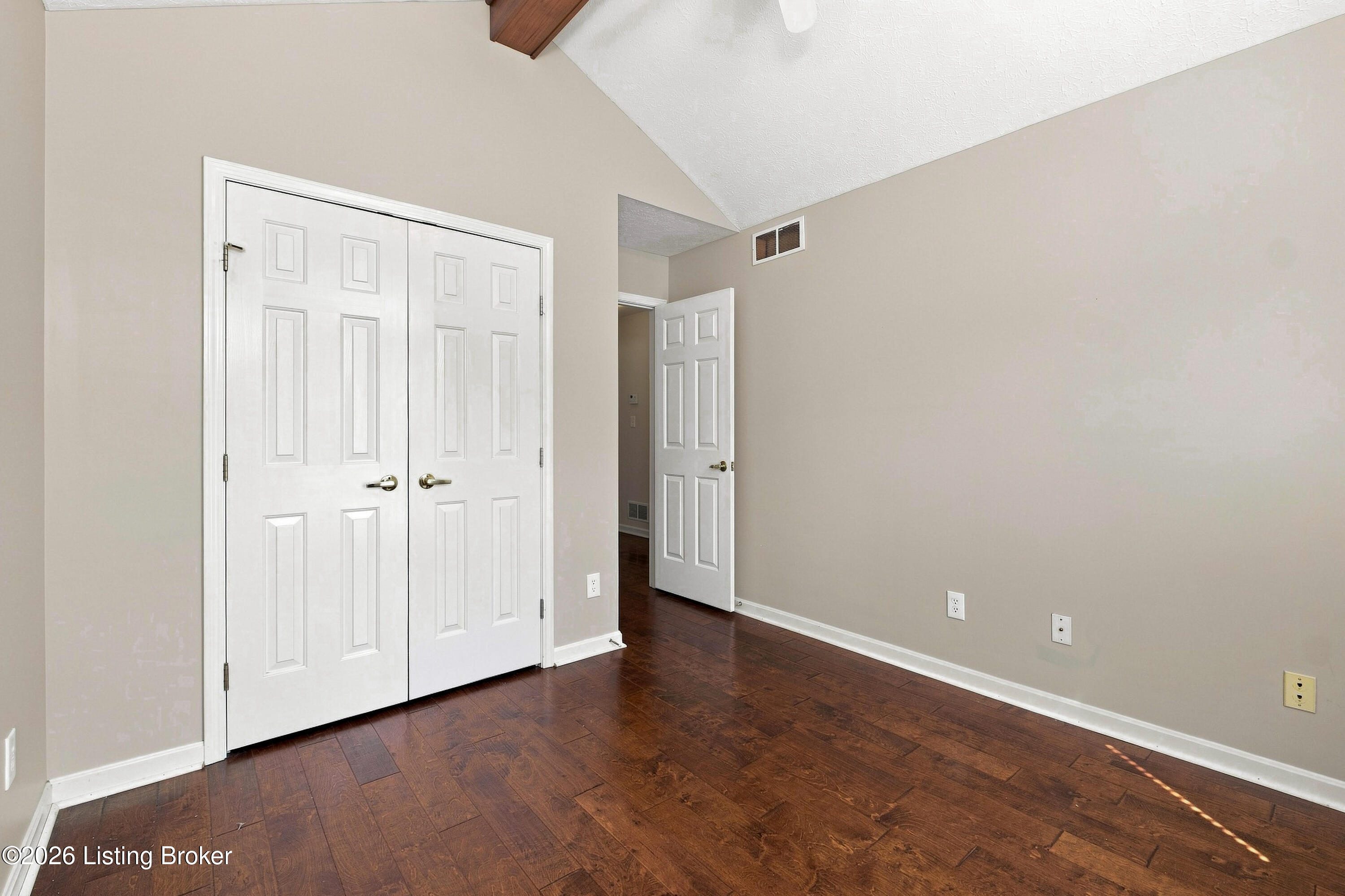 10102 Lanson Ct Property Photo 15