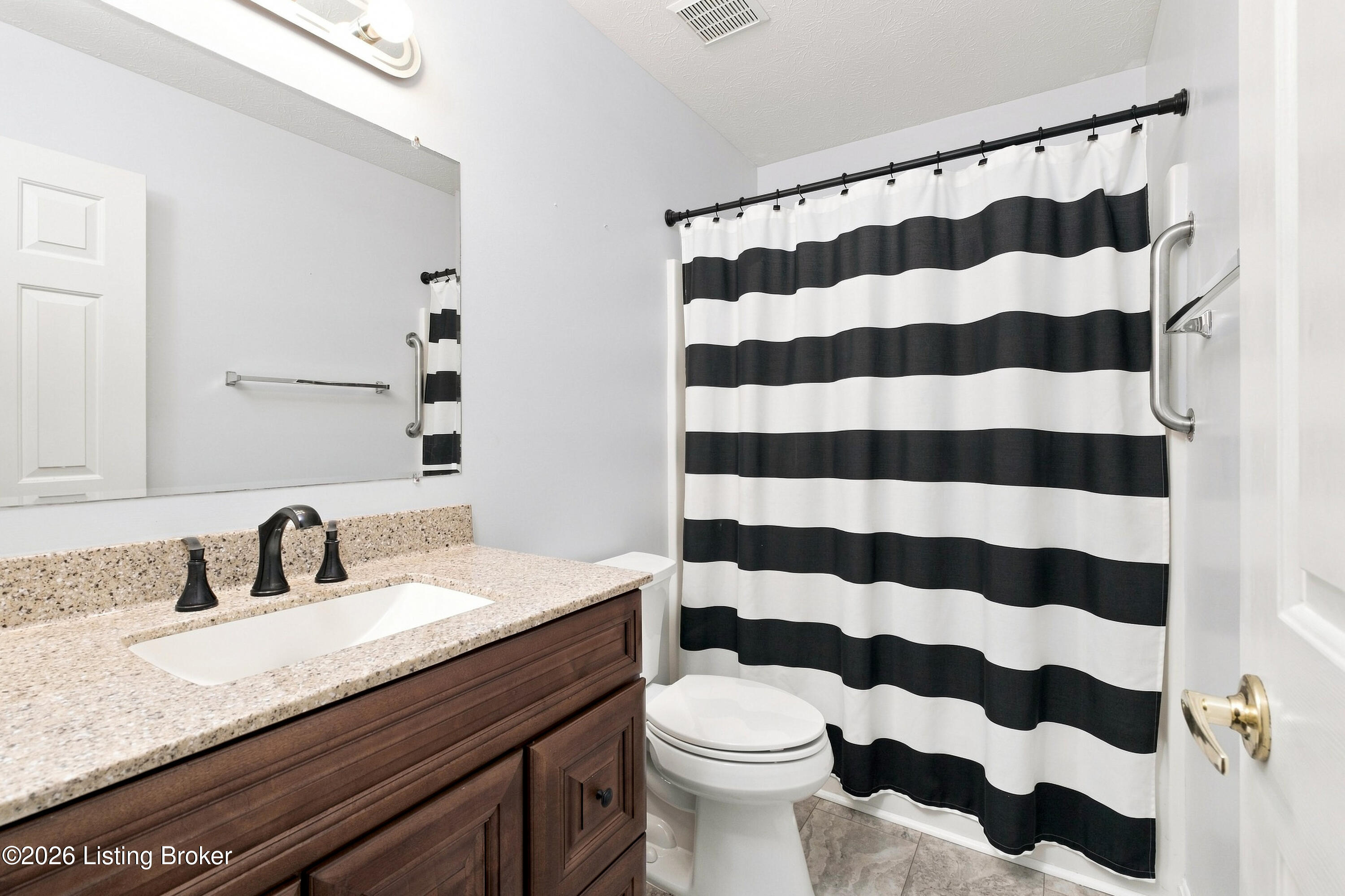 10102 Lanson Ct Property Photo 18