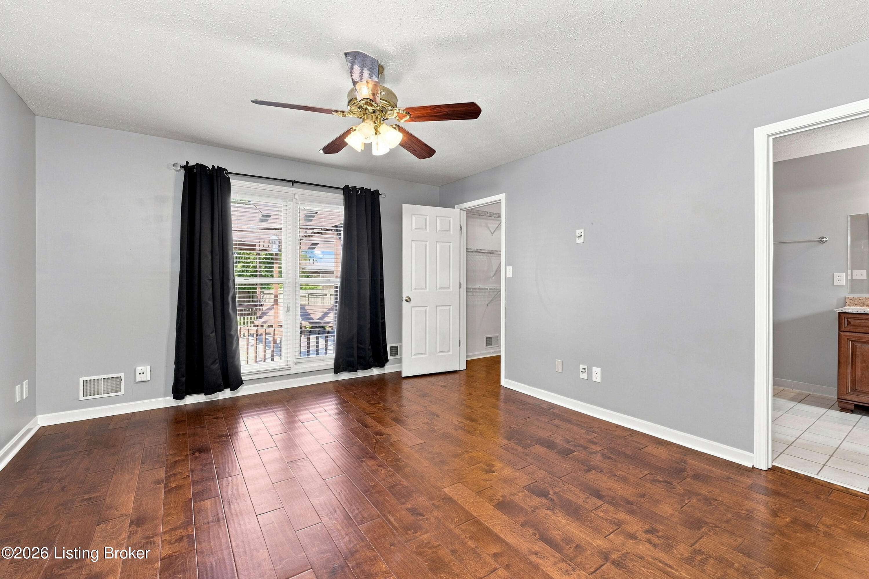 10102 Lanson Ct Property Photo 20