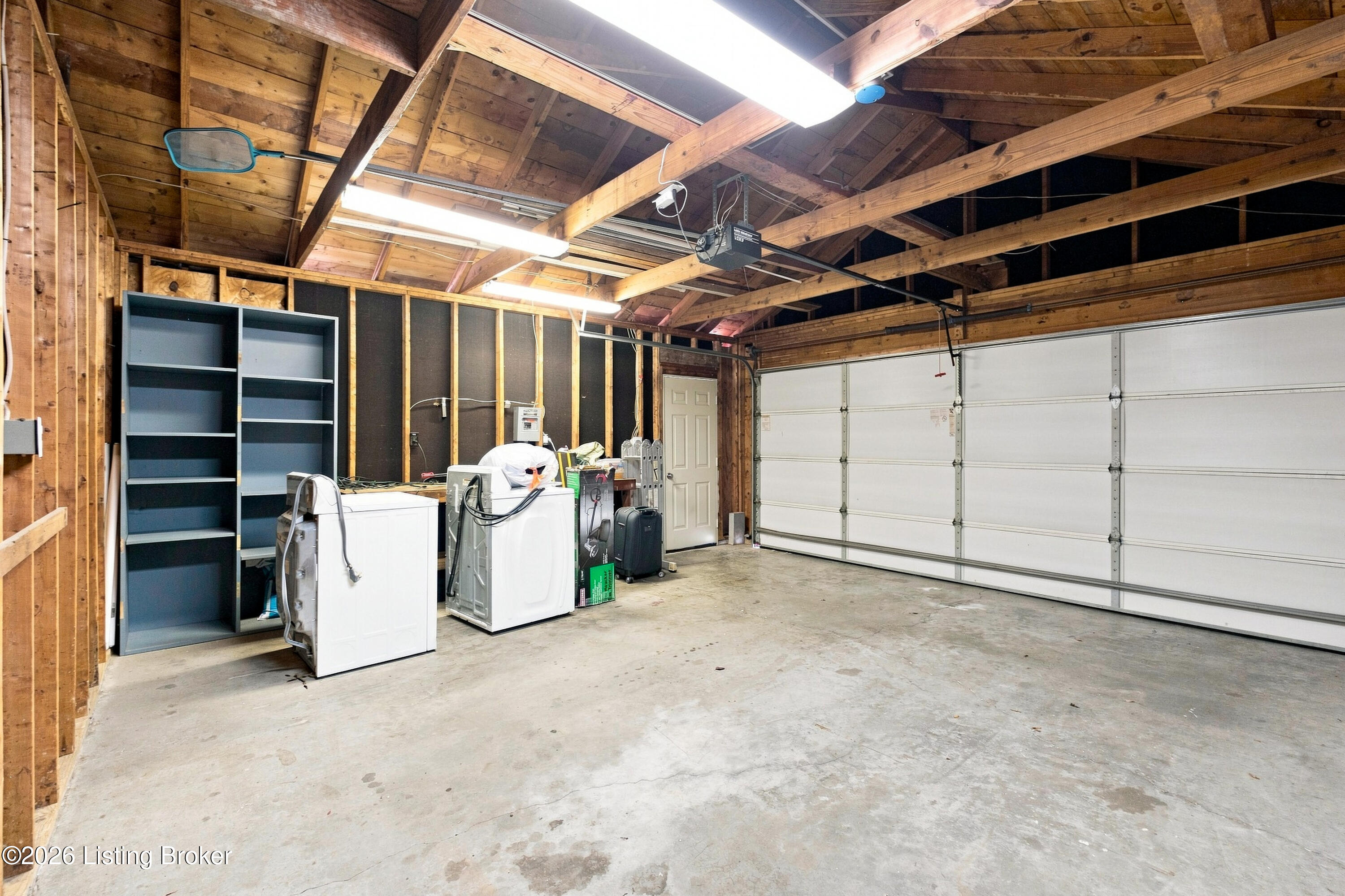 10102 Lanson Ct Property Photo 38