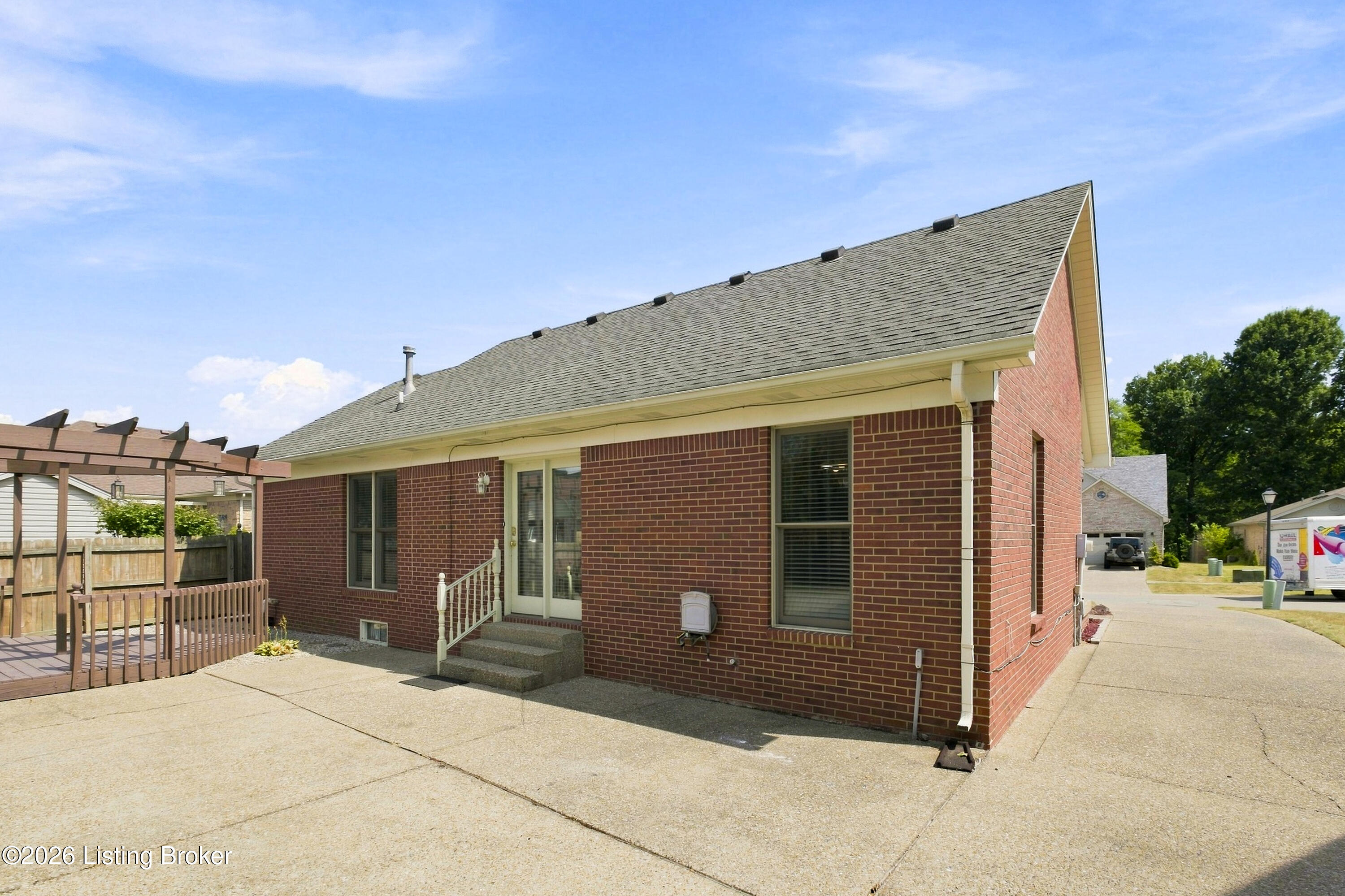 10102 Lanson Ct Property Photo 42