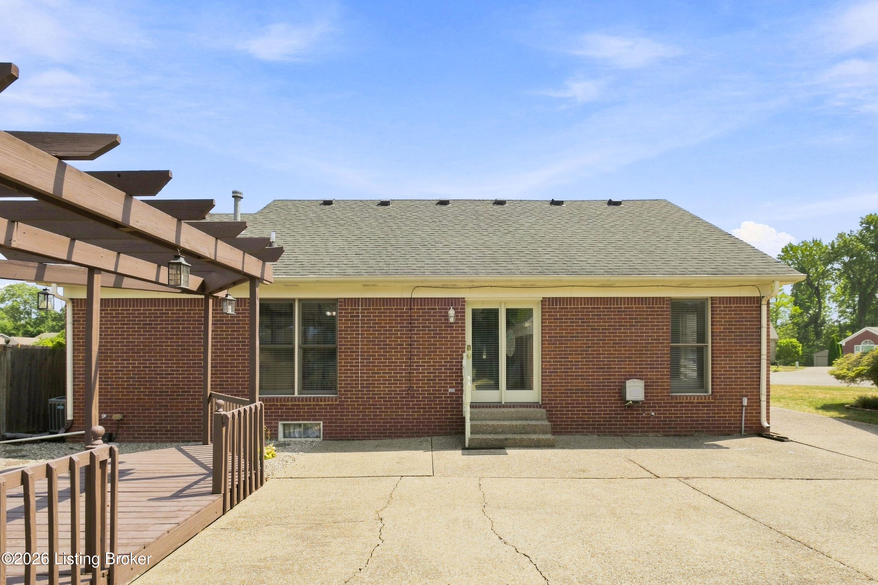 10102 Lanson Ct Property Photo 43