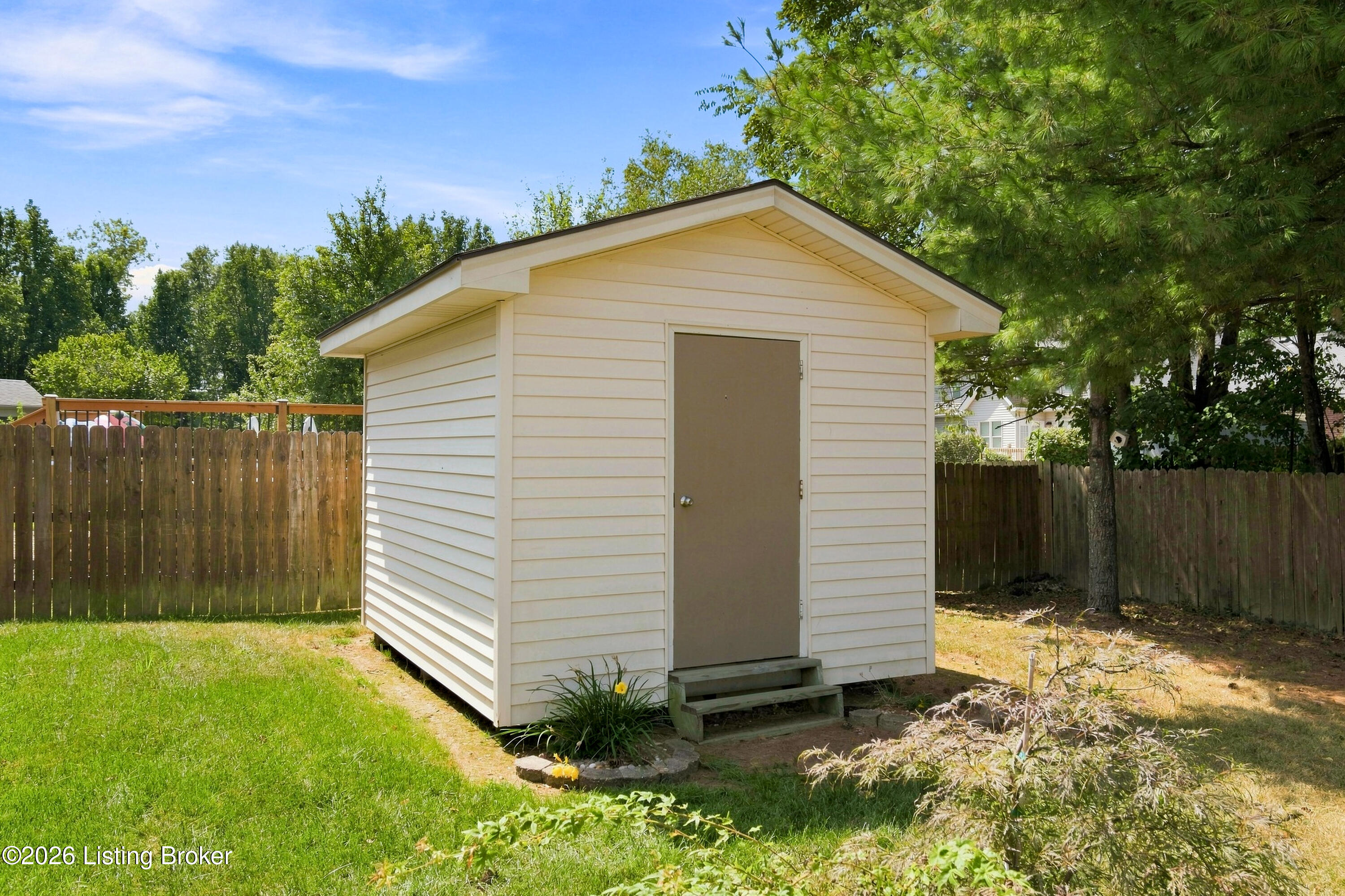 10102 Lanson Ct Property Photo 52