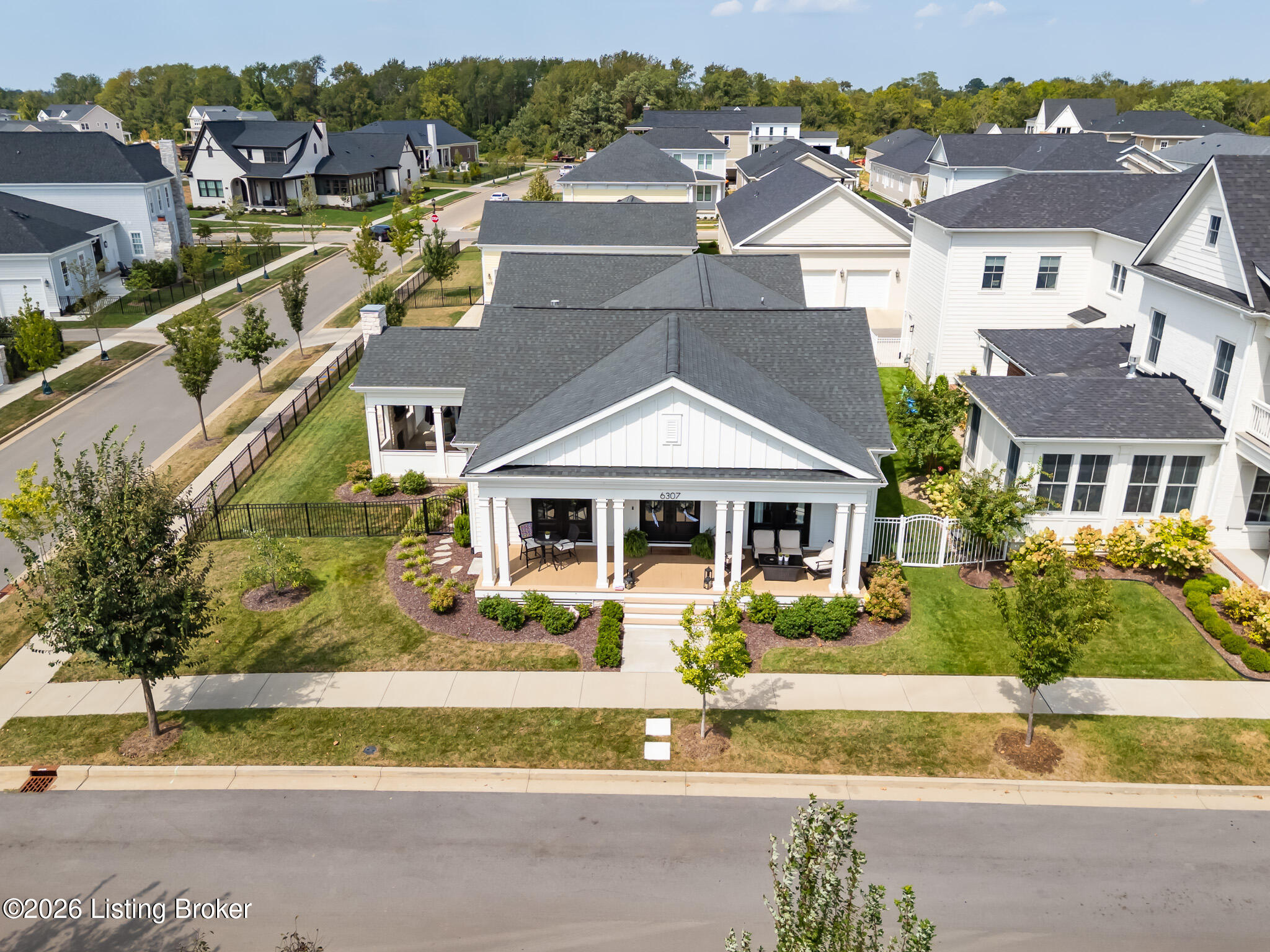 6307 Spring Beauty Ln Property Photo 2