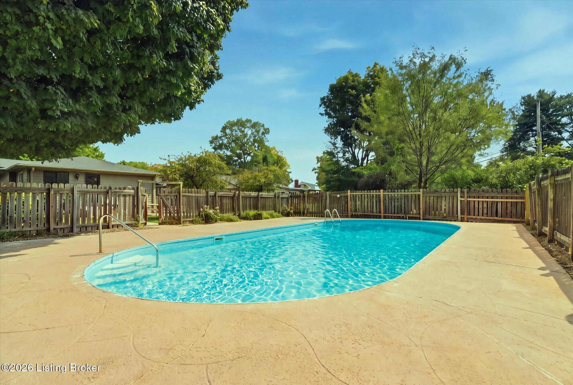 1710 Devondale Dr Property Photo 54