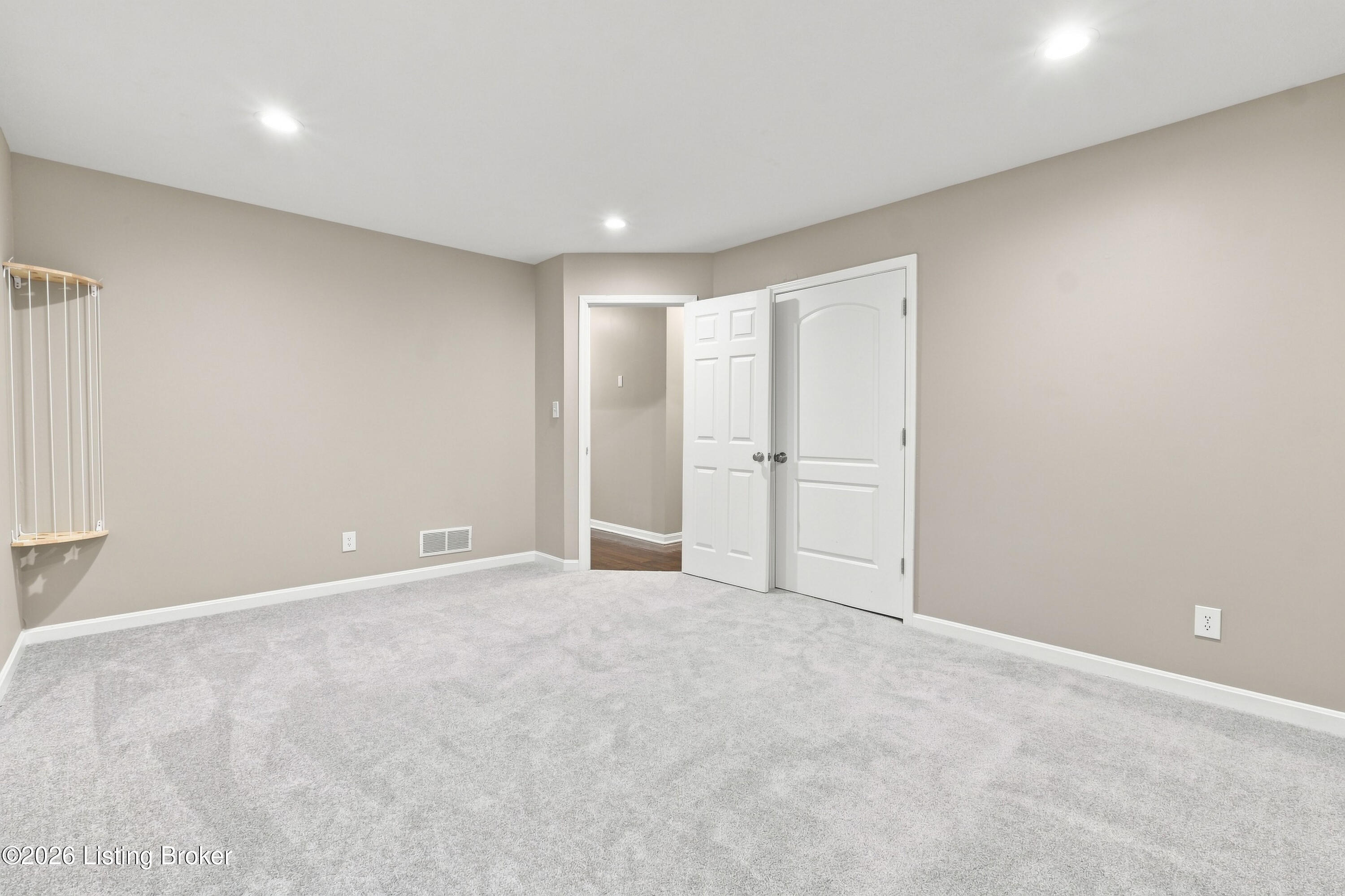 1112 Juniper Springs Dr Property Photo 19
