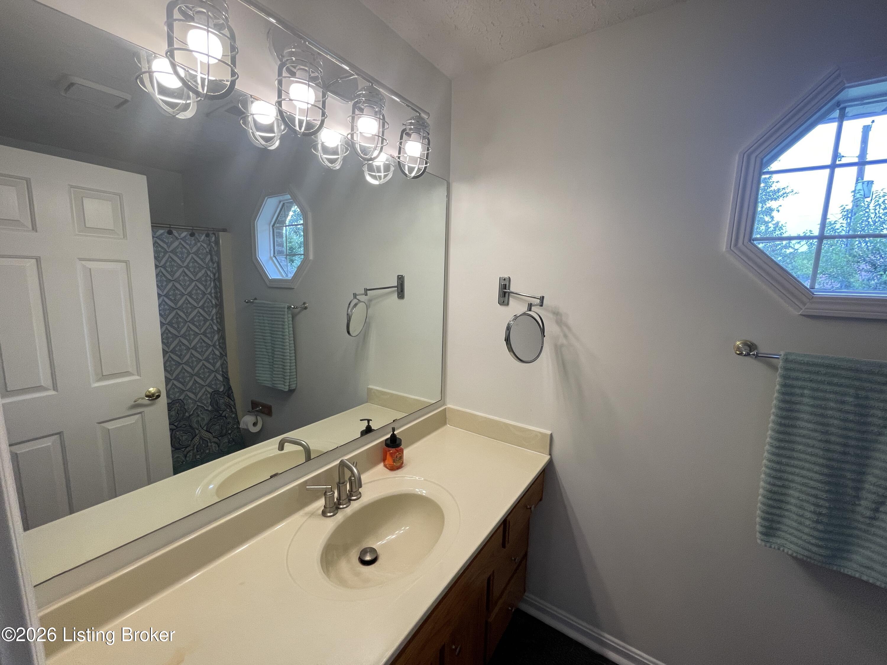 1113 Tara Way Property Photo 15
