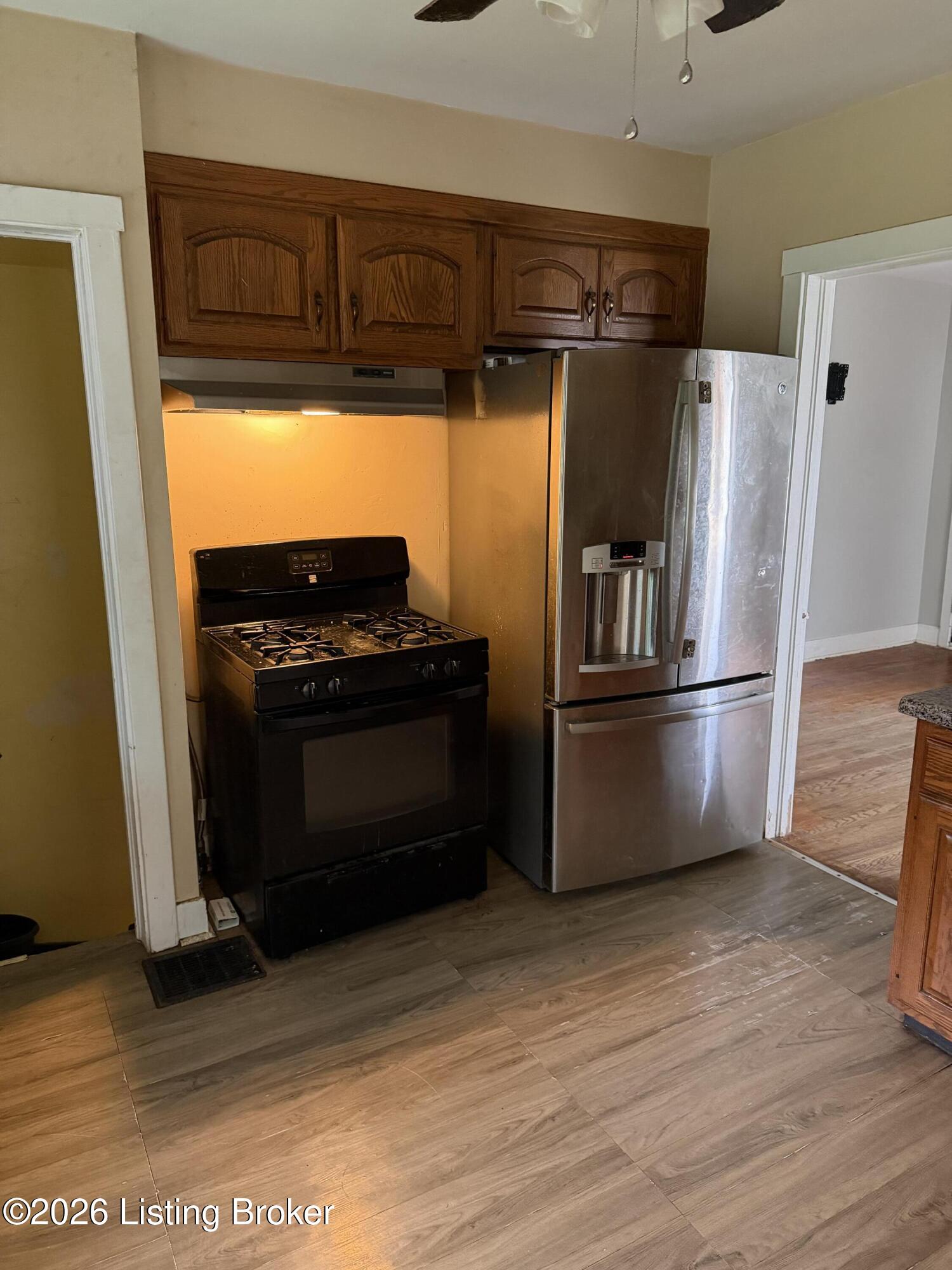 1421 Phyllis Ave Property Photo 5