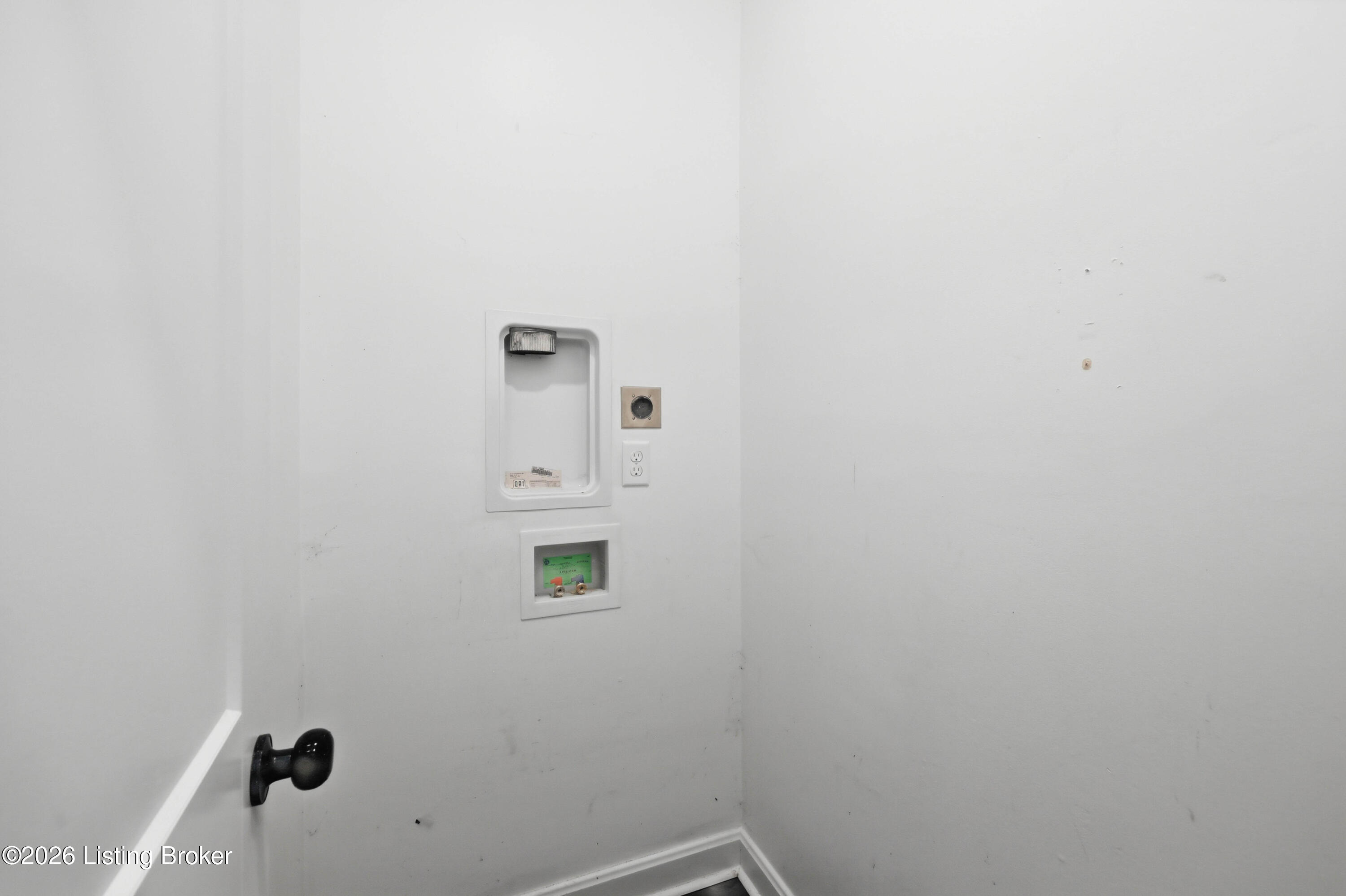 360 Rockwood Ln Property Photo 33