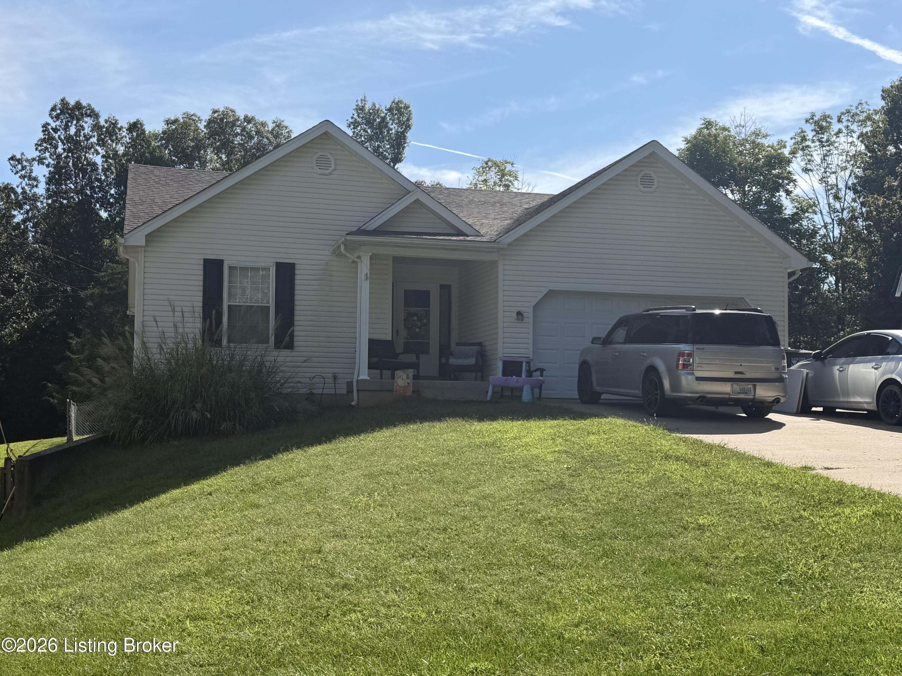 315 Catbird Rd Property Photo 1