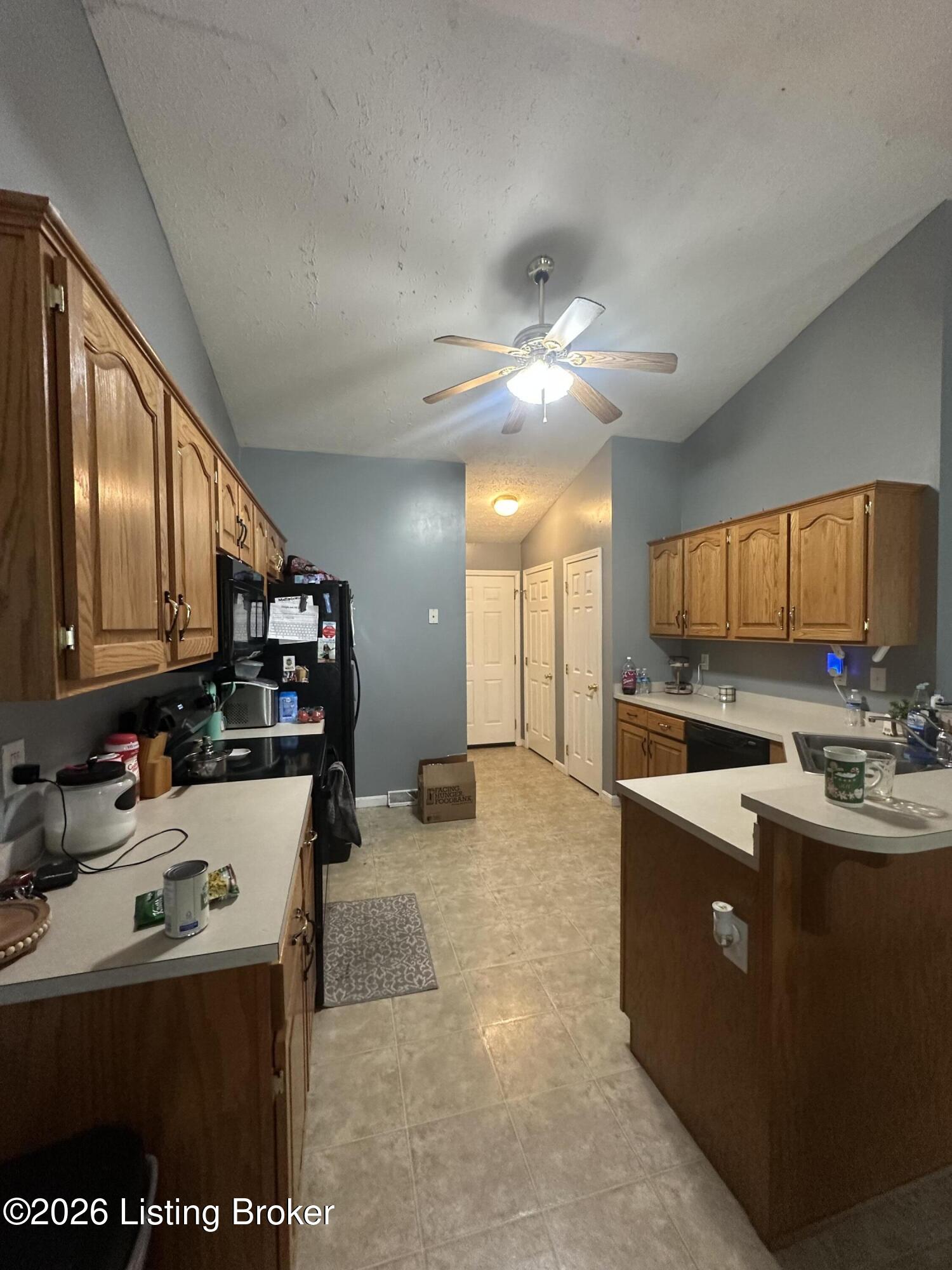 315 Catbird Rd Property Photo 7