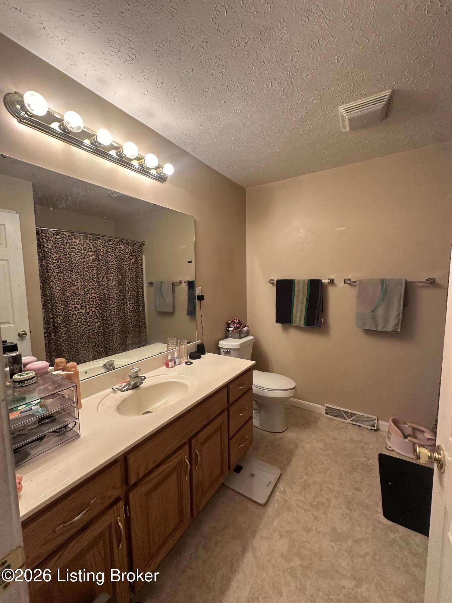 315 Catbird Rd Property Photo 9