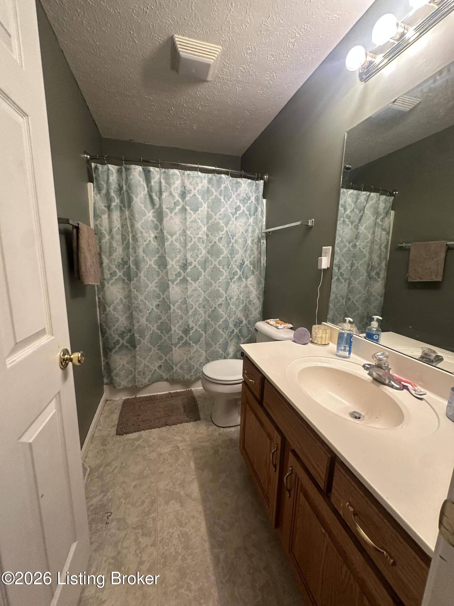 315 Catbird Rd Property Photo 12