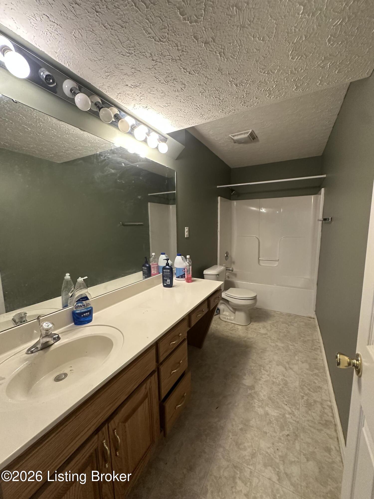 315 Catbird Rd Property Photo 13