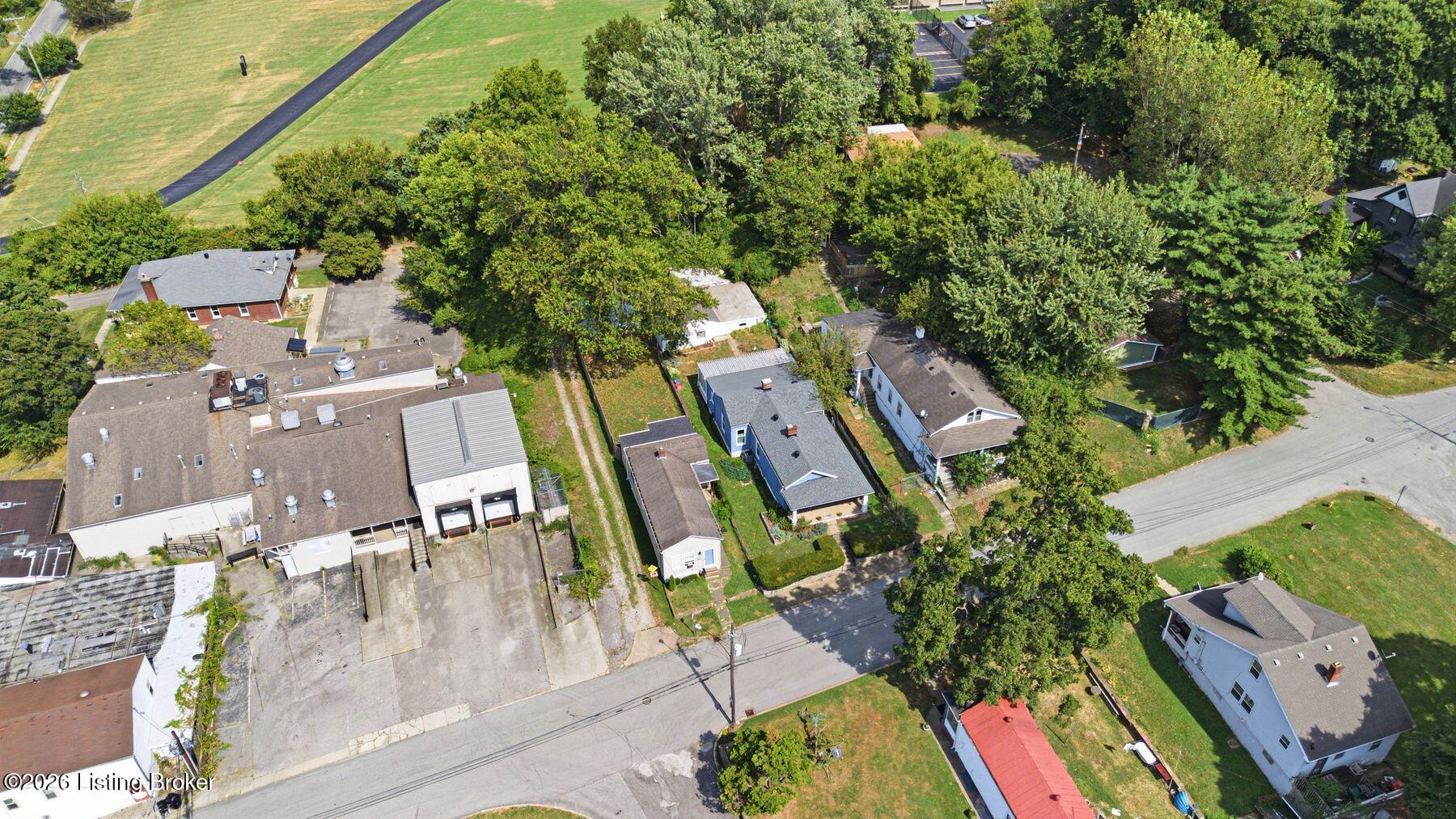 279 Thompson Ave Property Photo 44