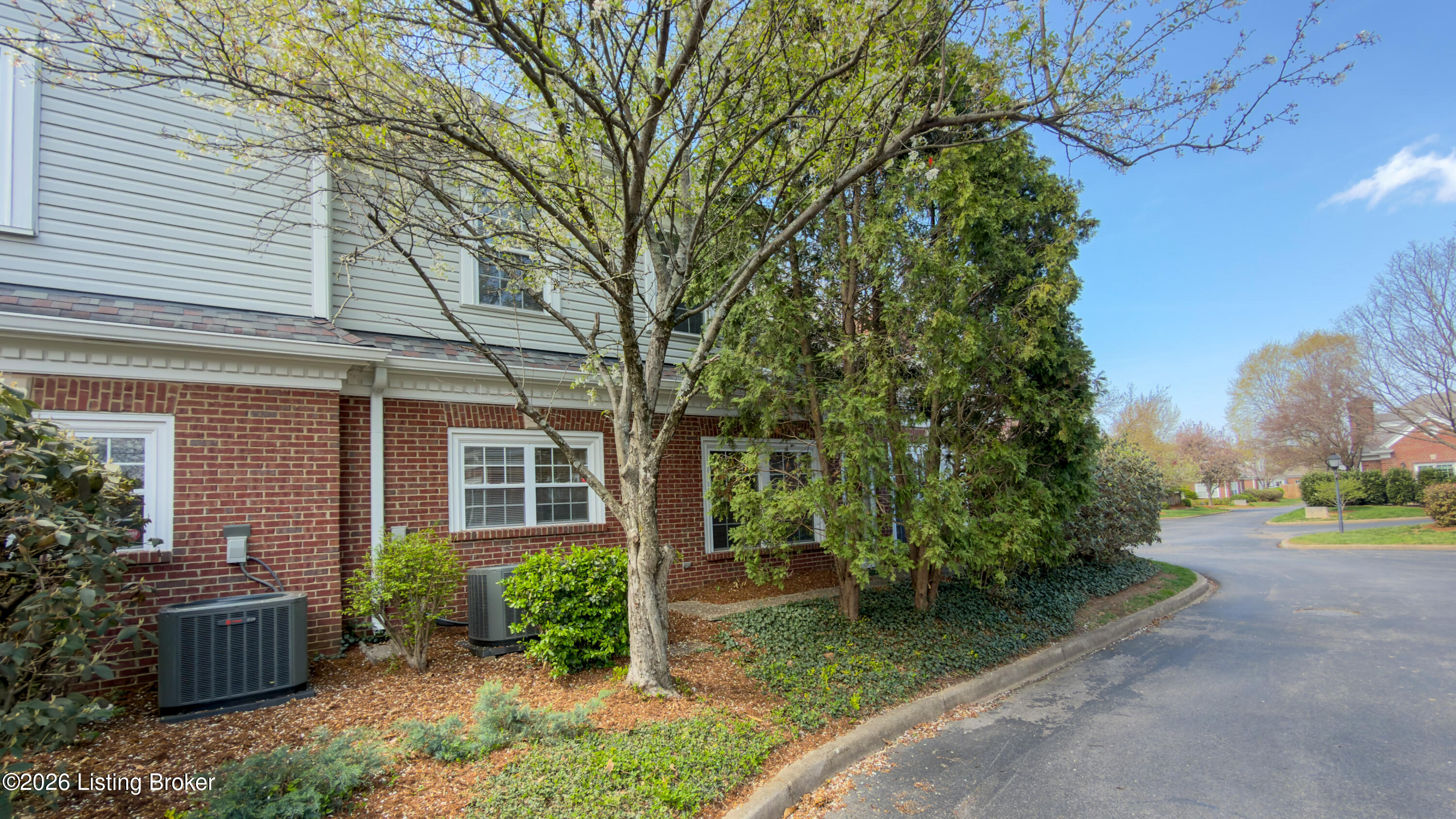 5943 Ashwood Bluff Dr Property Photo 31