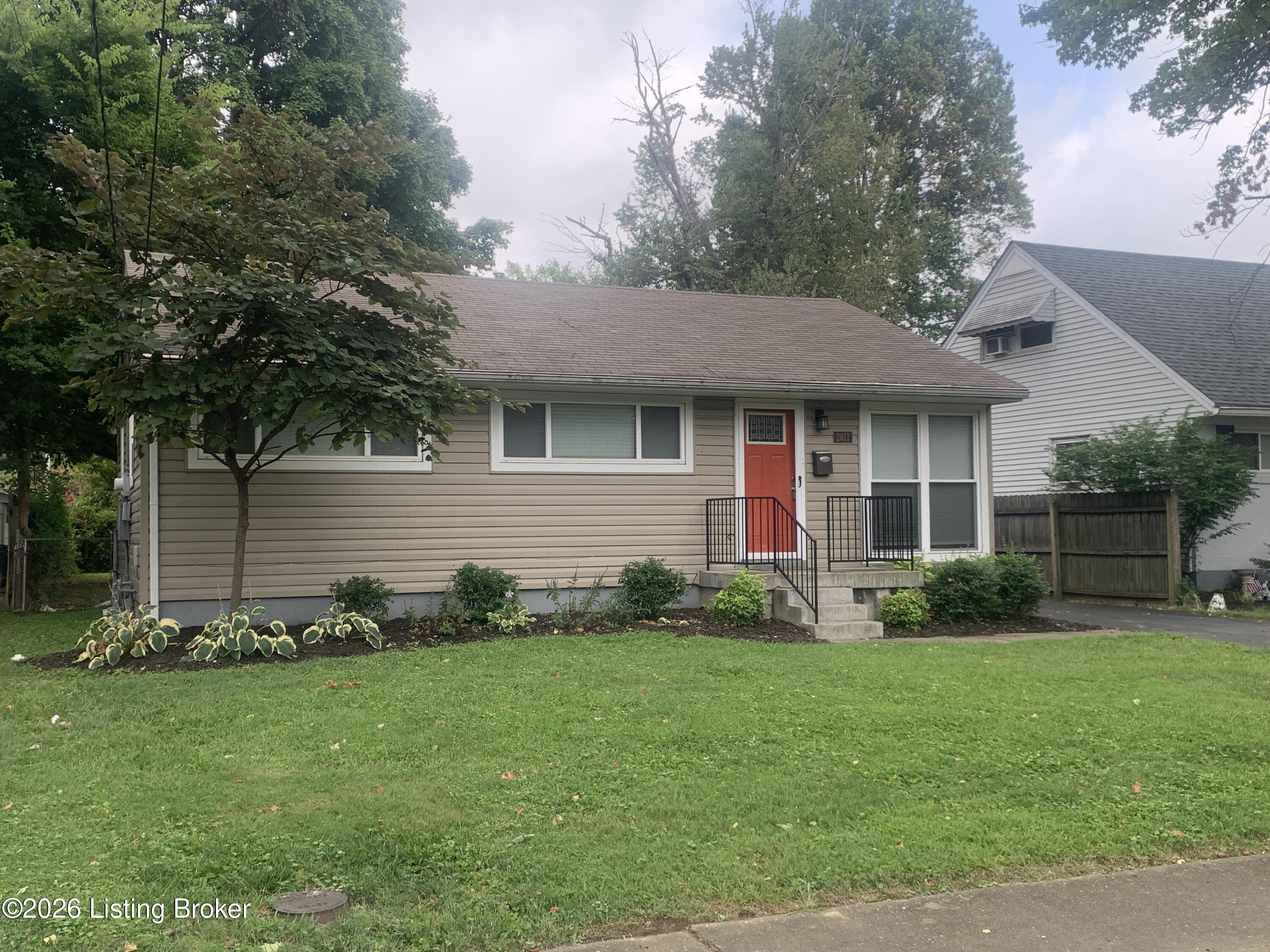 2611 Gardiner Ln Property Photo 1