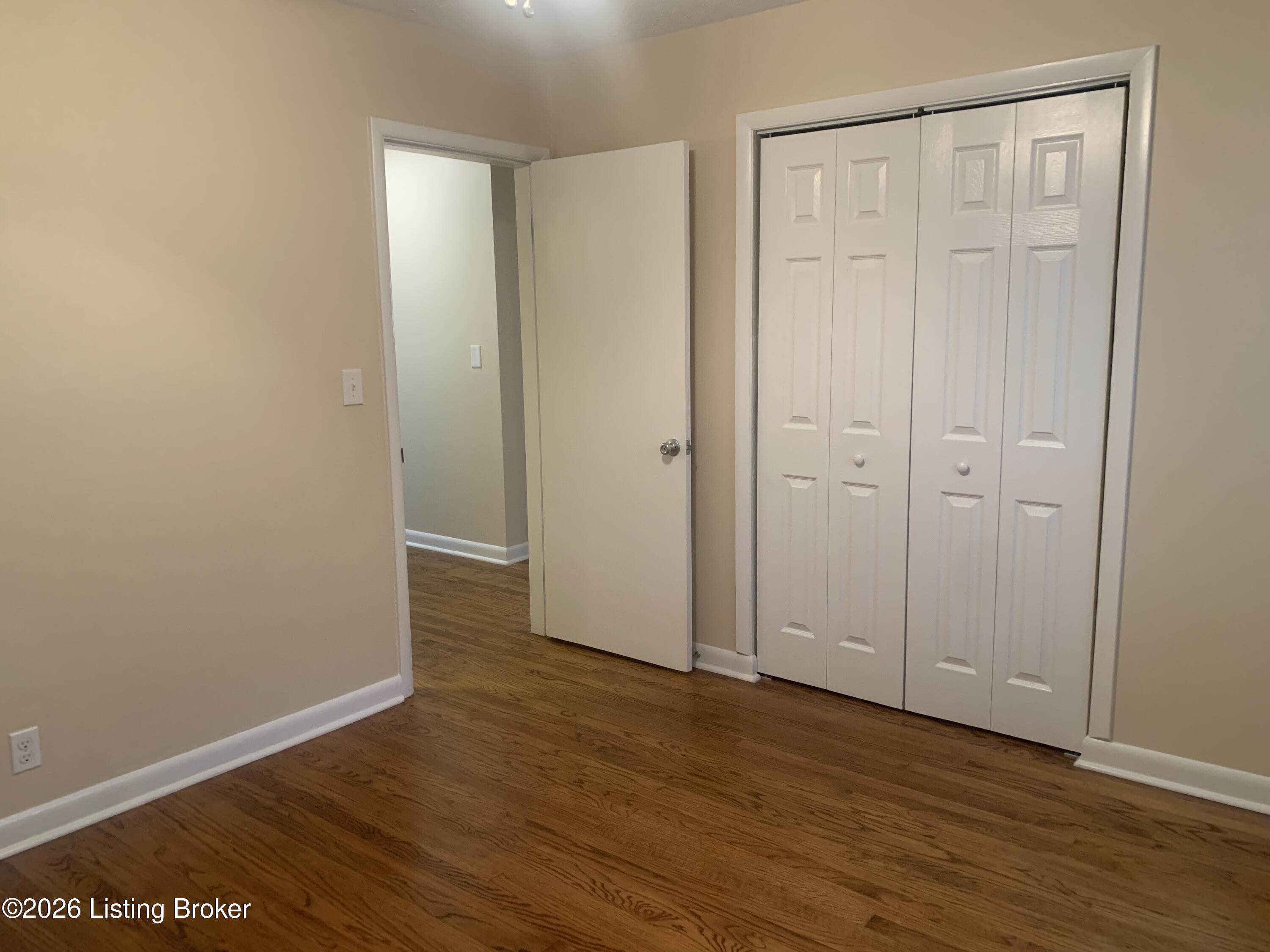 2611 Gardiner Ln Property Photo 9