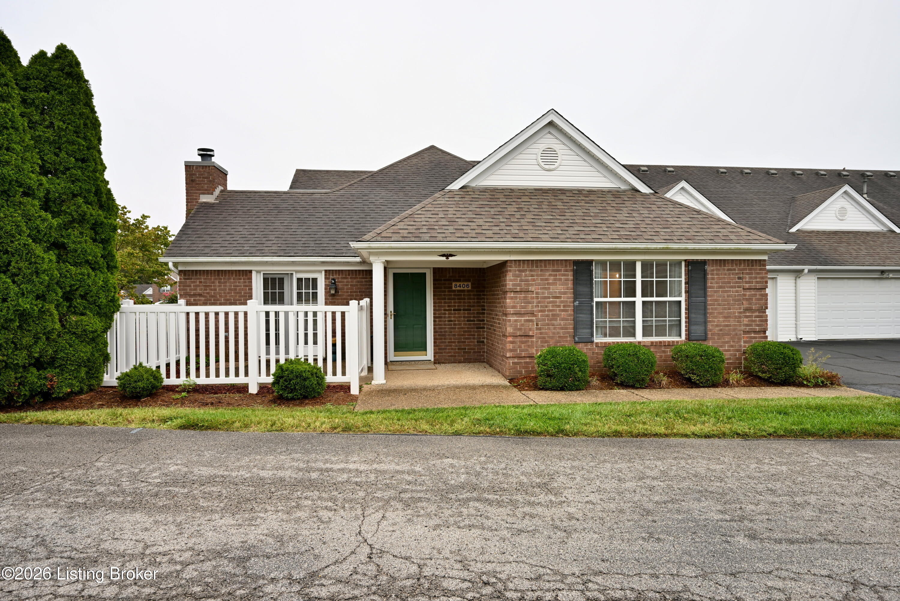 8406 Eagle Creek Dr Property Photo 1