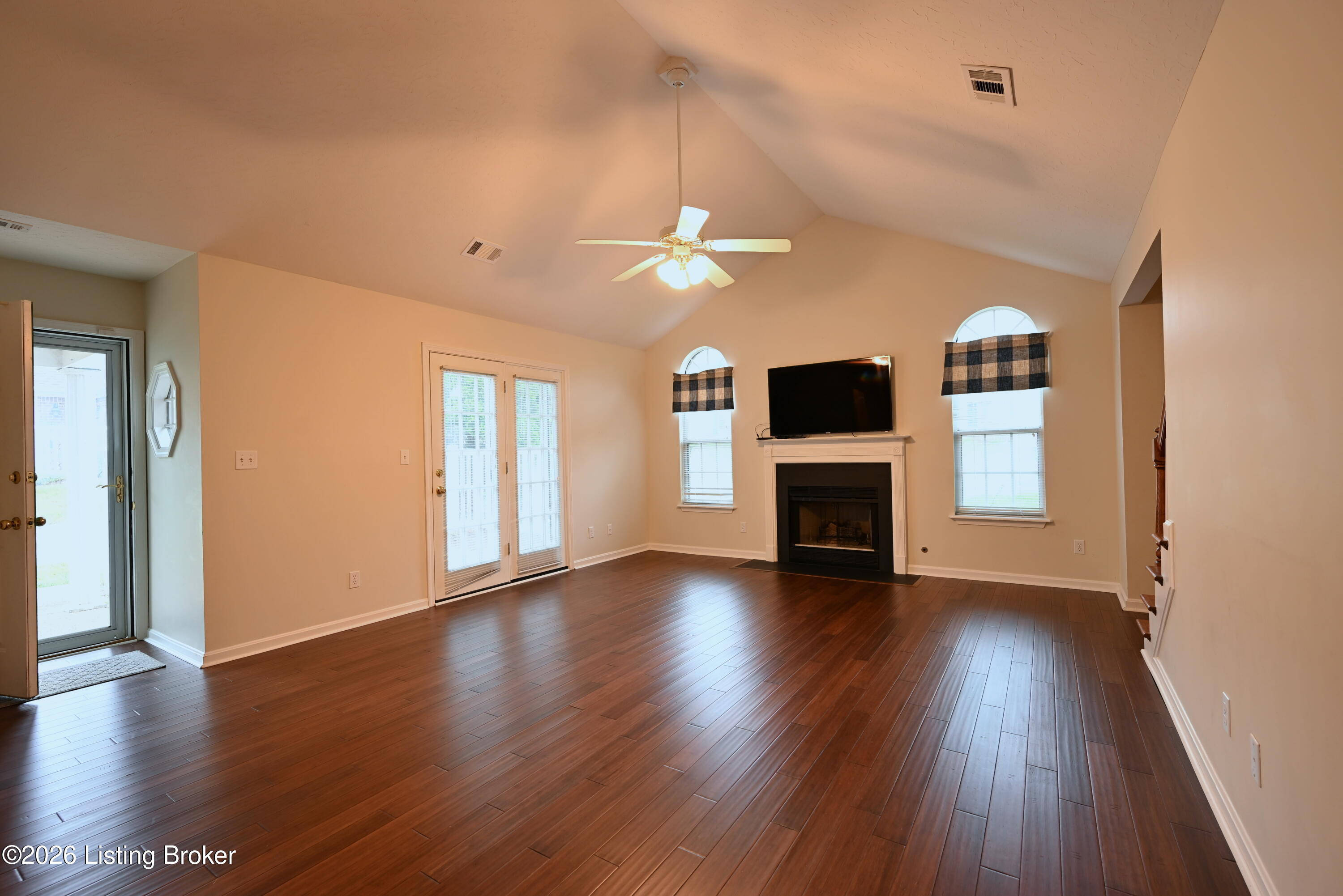 8406 Eagle Creek Dr Property Photo 6