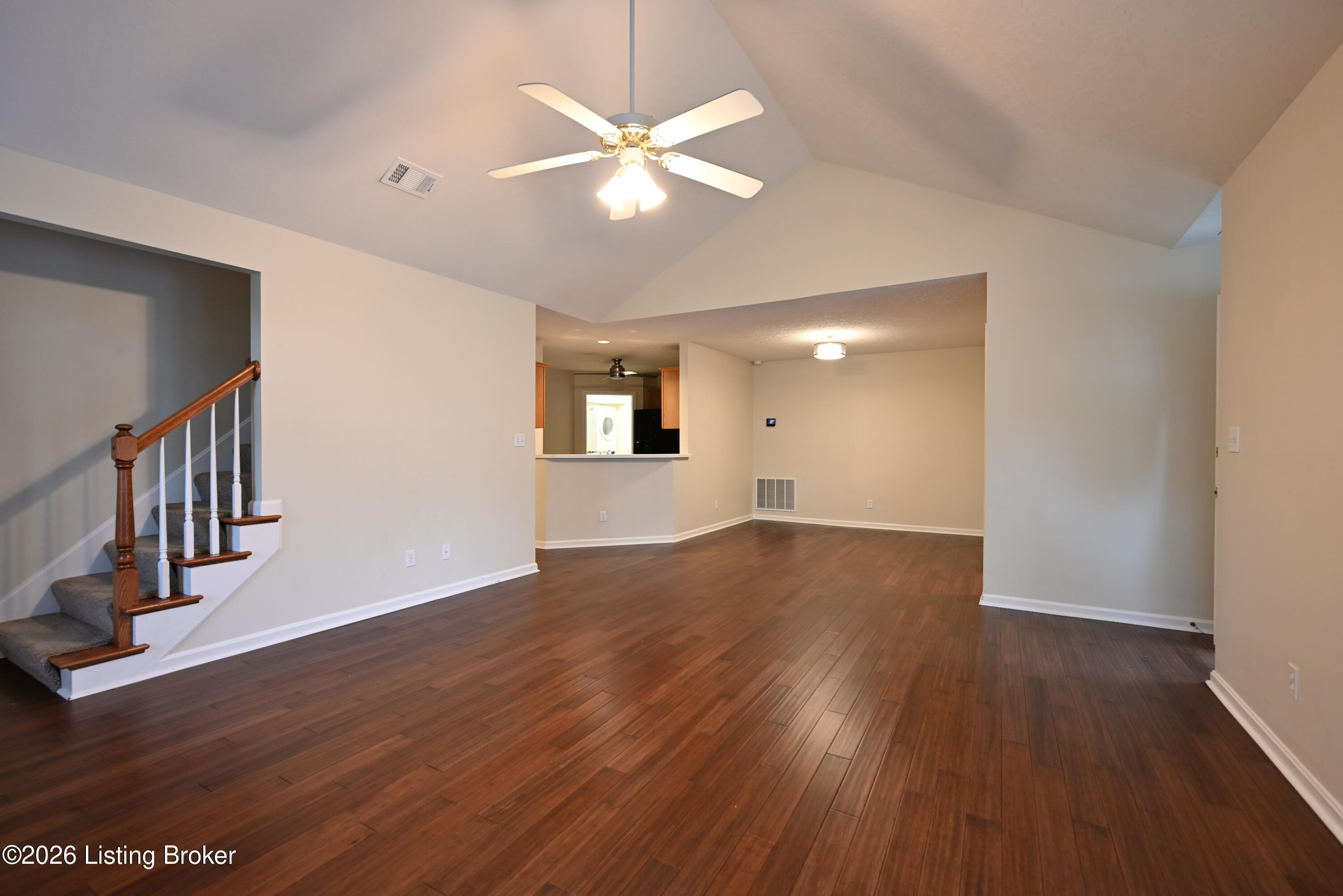 8406 Eagle Creek Dr Property Photo 9