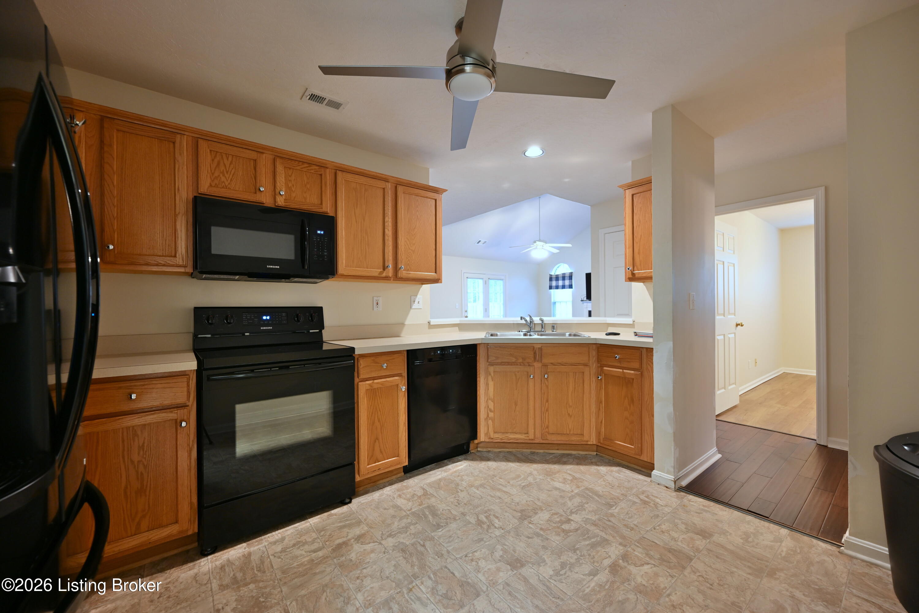 8406 Eagle Creek Dr Property Photo 13