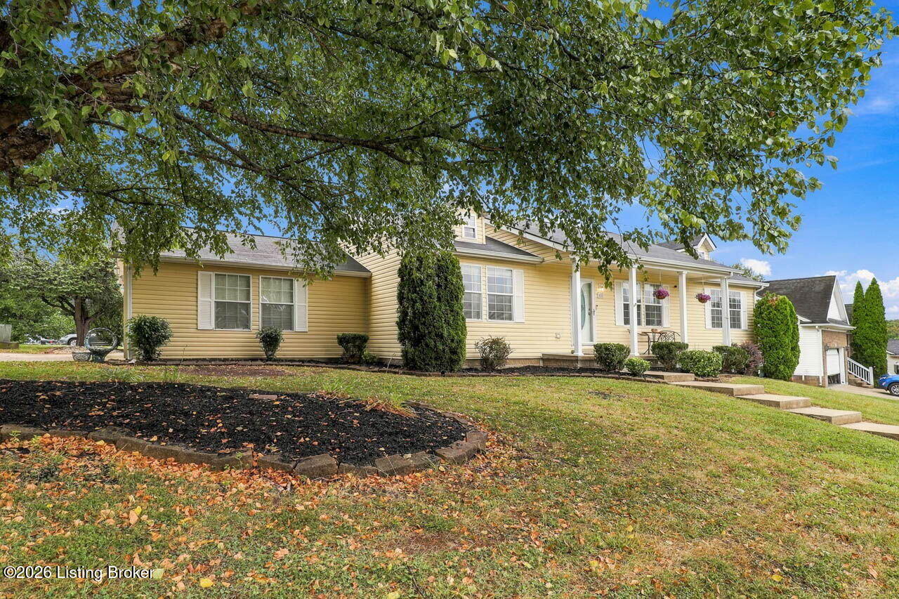 453 Erie Ct Property Photo 4