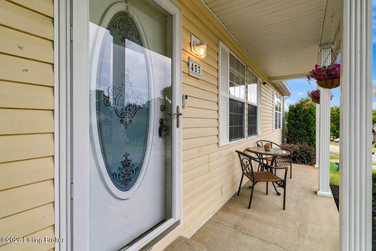 453 Erie Ct Property Photo 7