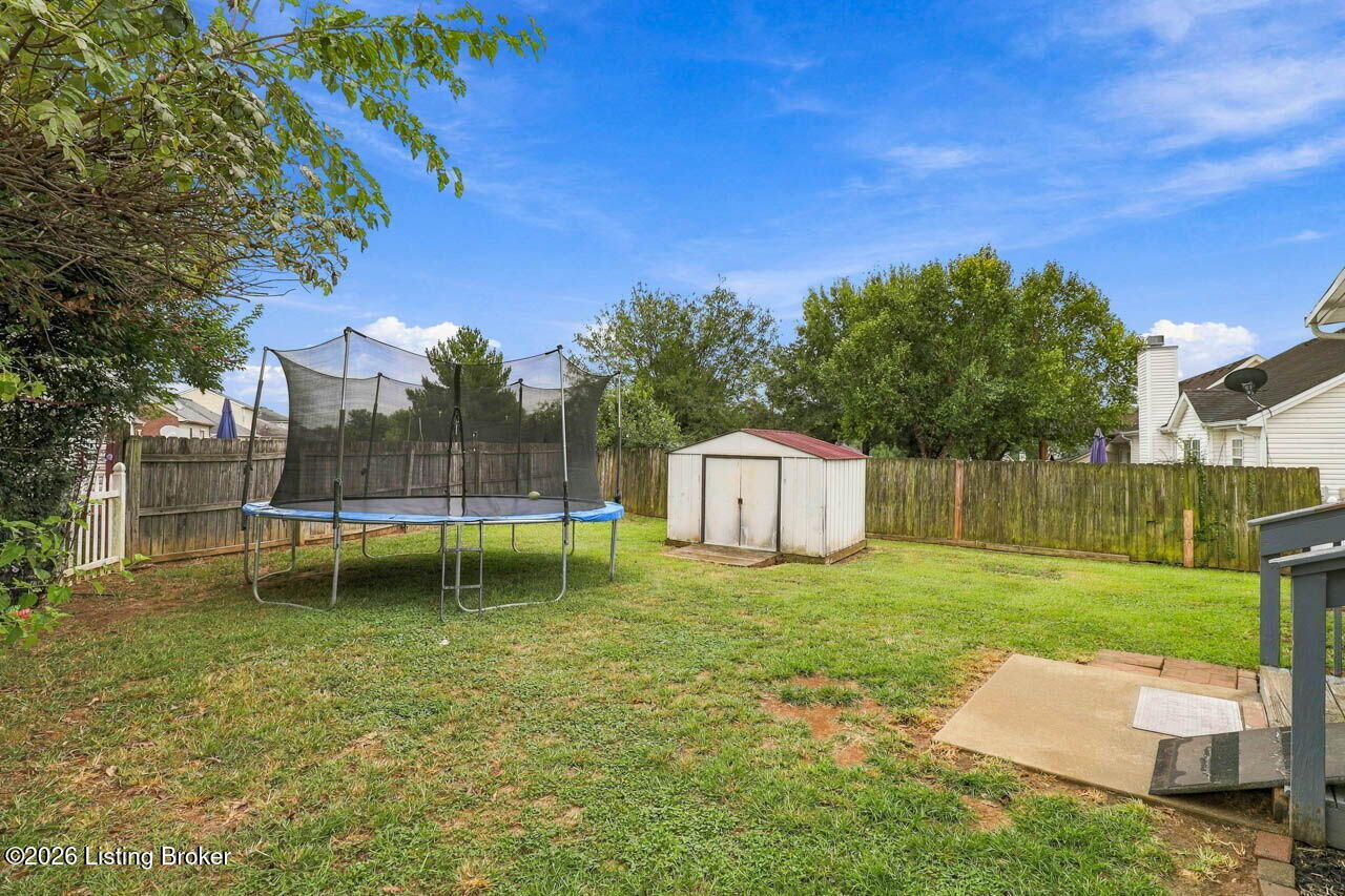453 Erie Ct Property Photo 42