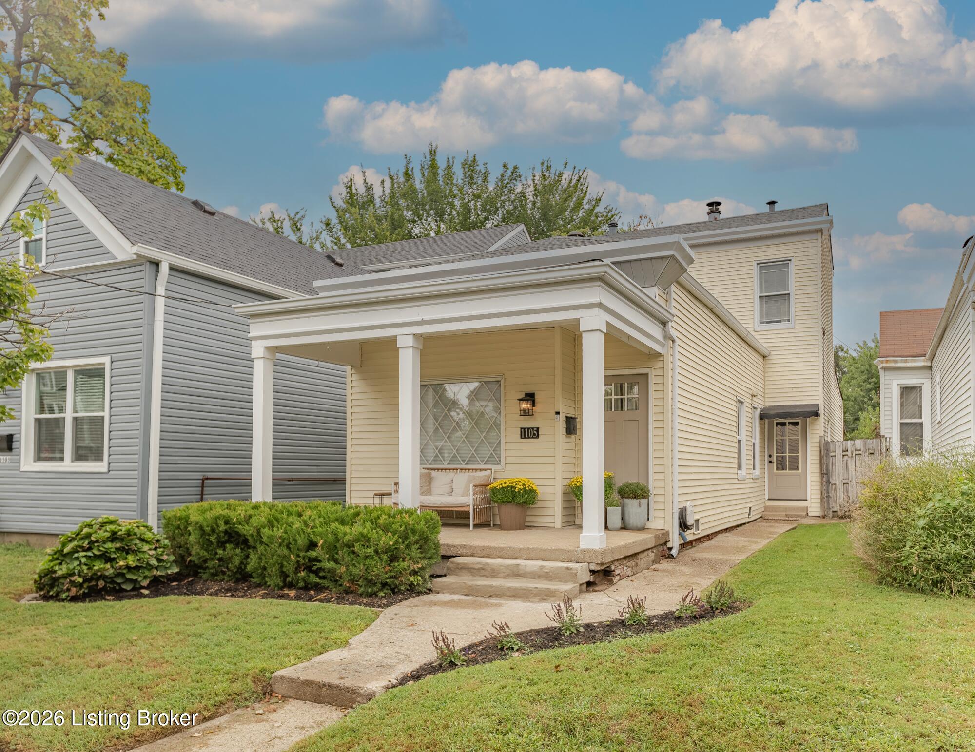 1105 Mulberry St Property Photo 1