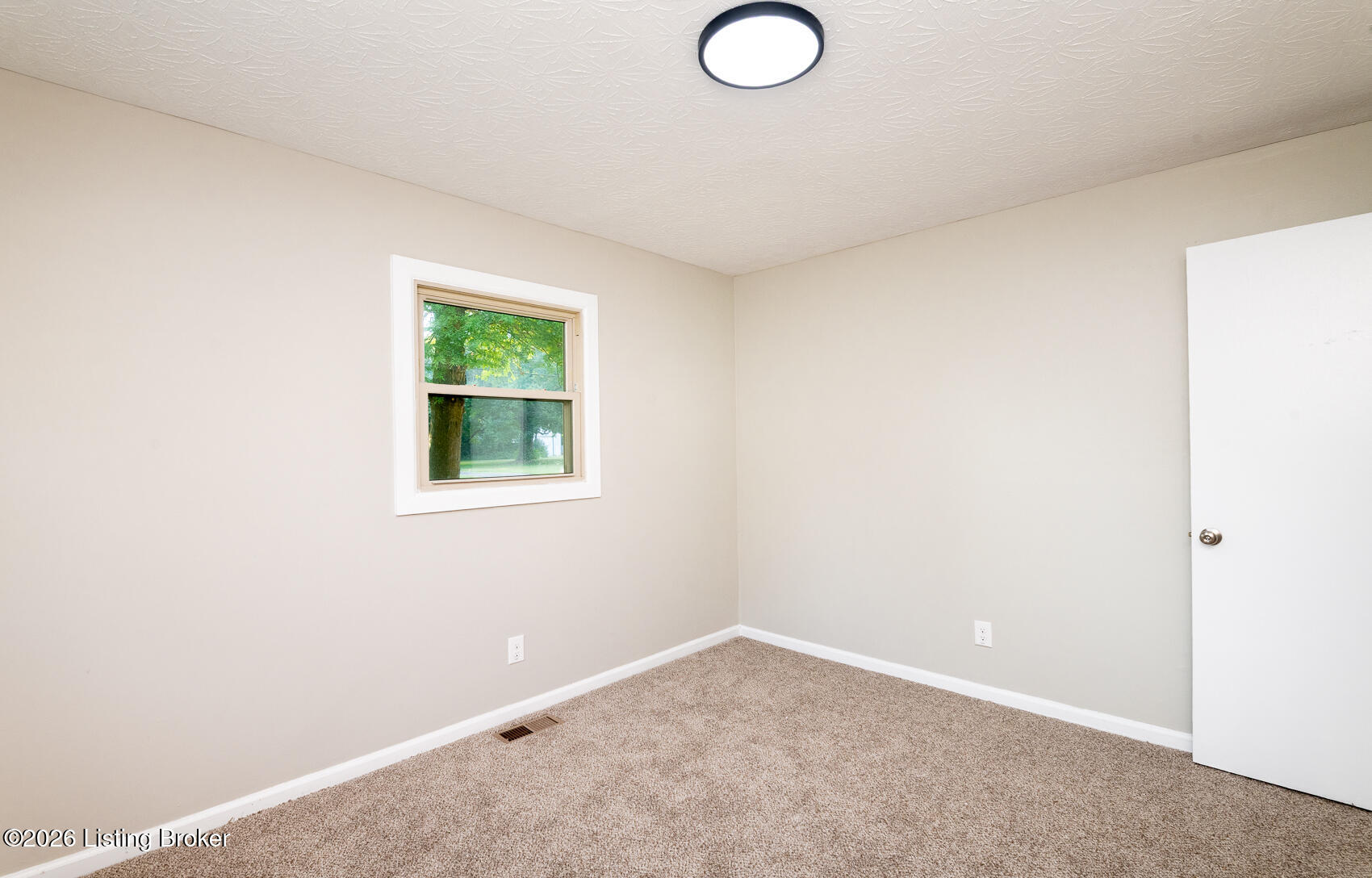 11204 Blue Lick Rd Property Photo 40
