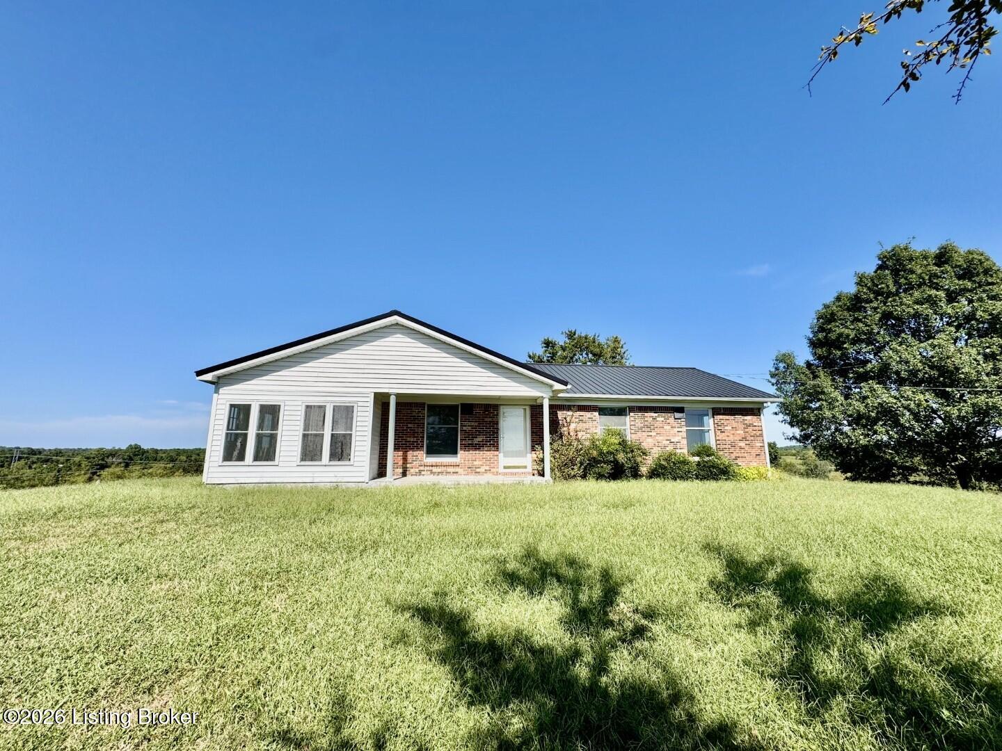3390 Polin Rd Property Photo 2