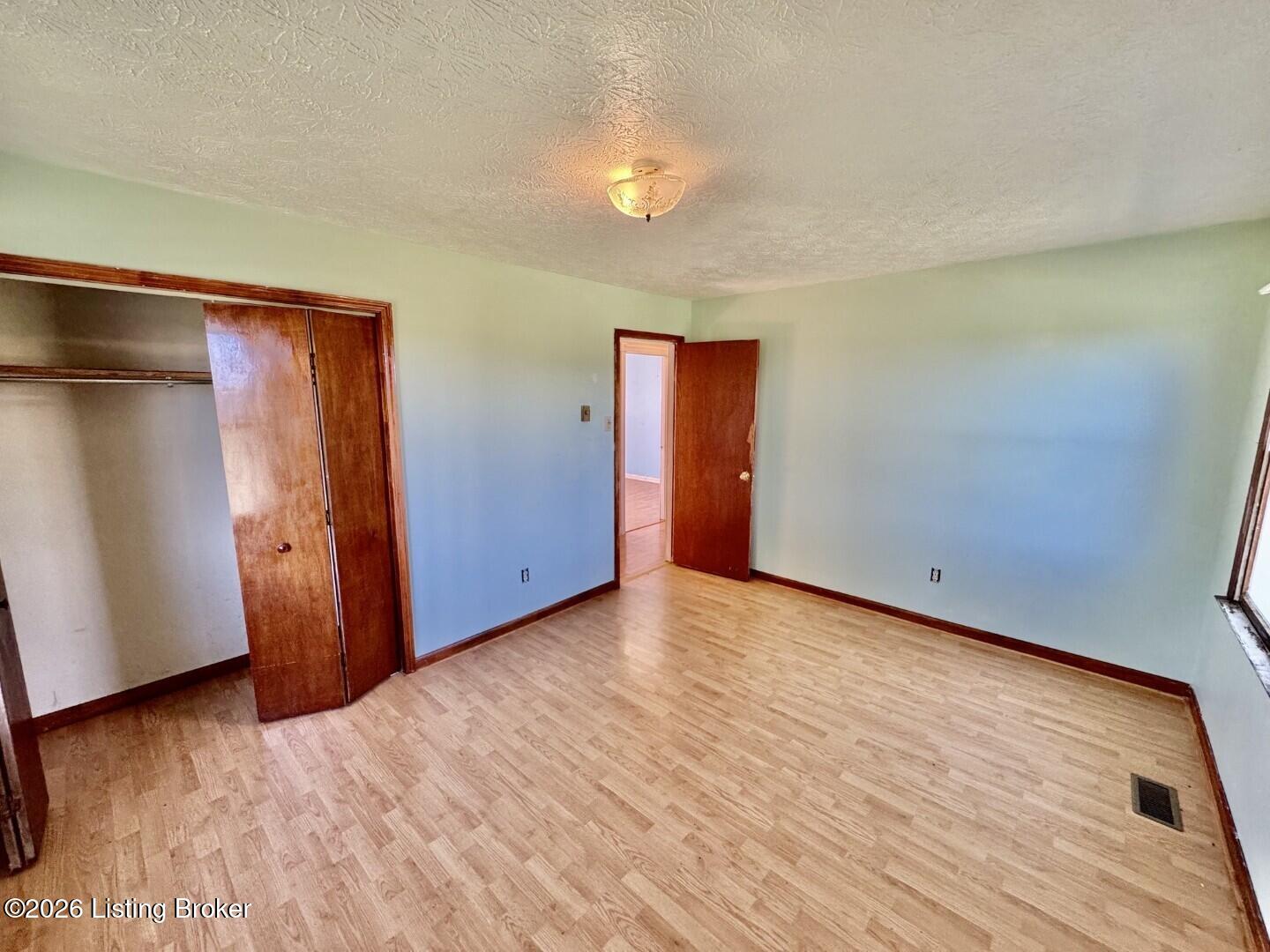 3390 Polin Rd Property Photo 9