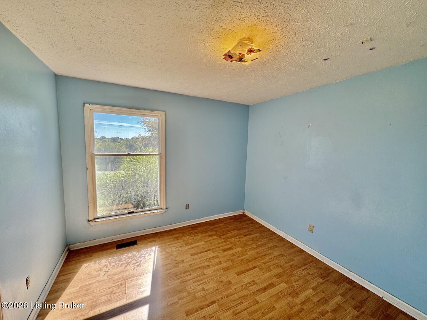 3390 Polin Rd Property Photo 15