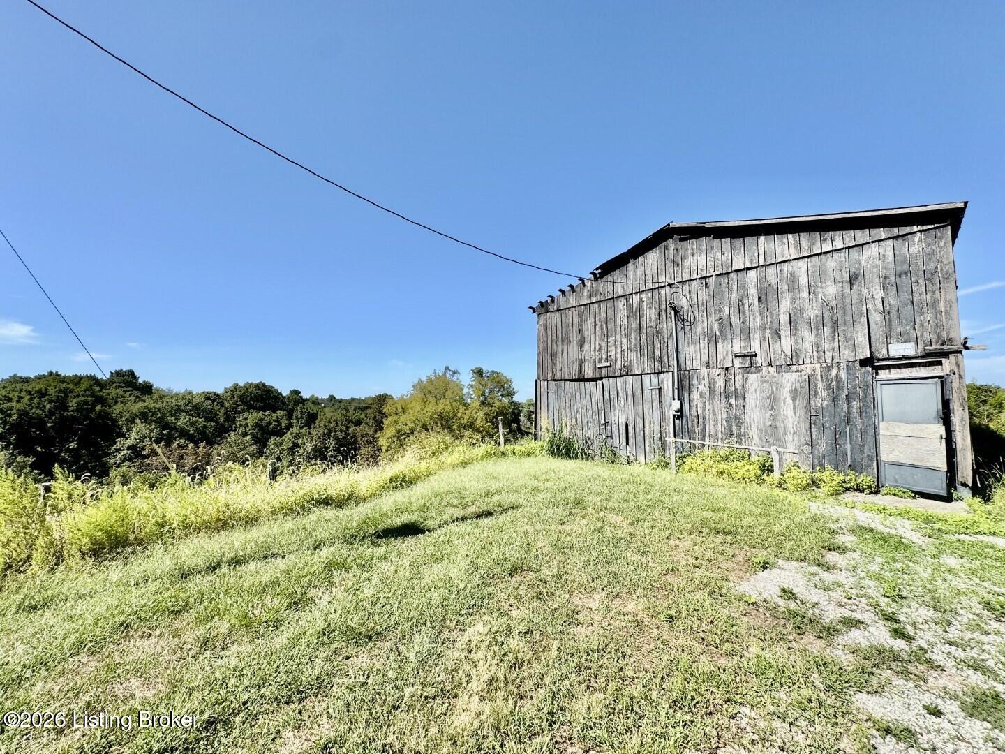 3390 Polin Rd Property Photo 25