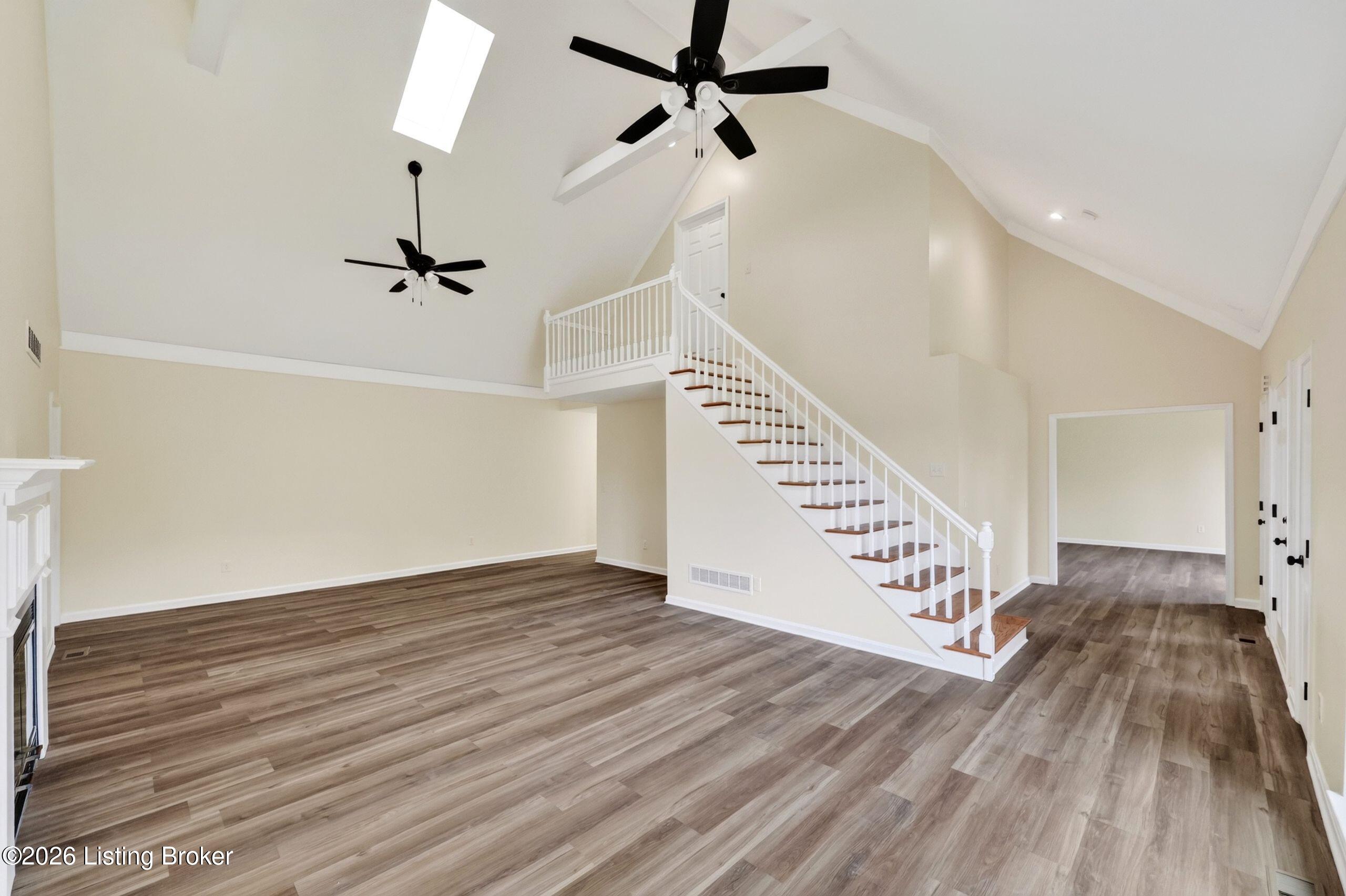 913 Brierly Hill Ct Property Photo 9