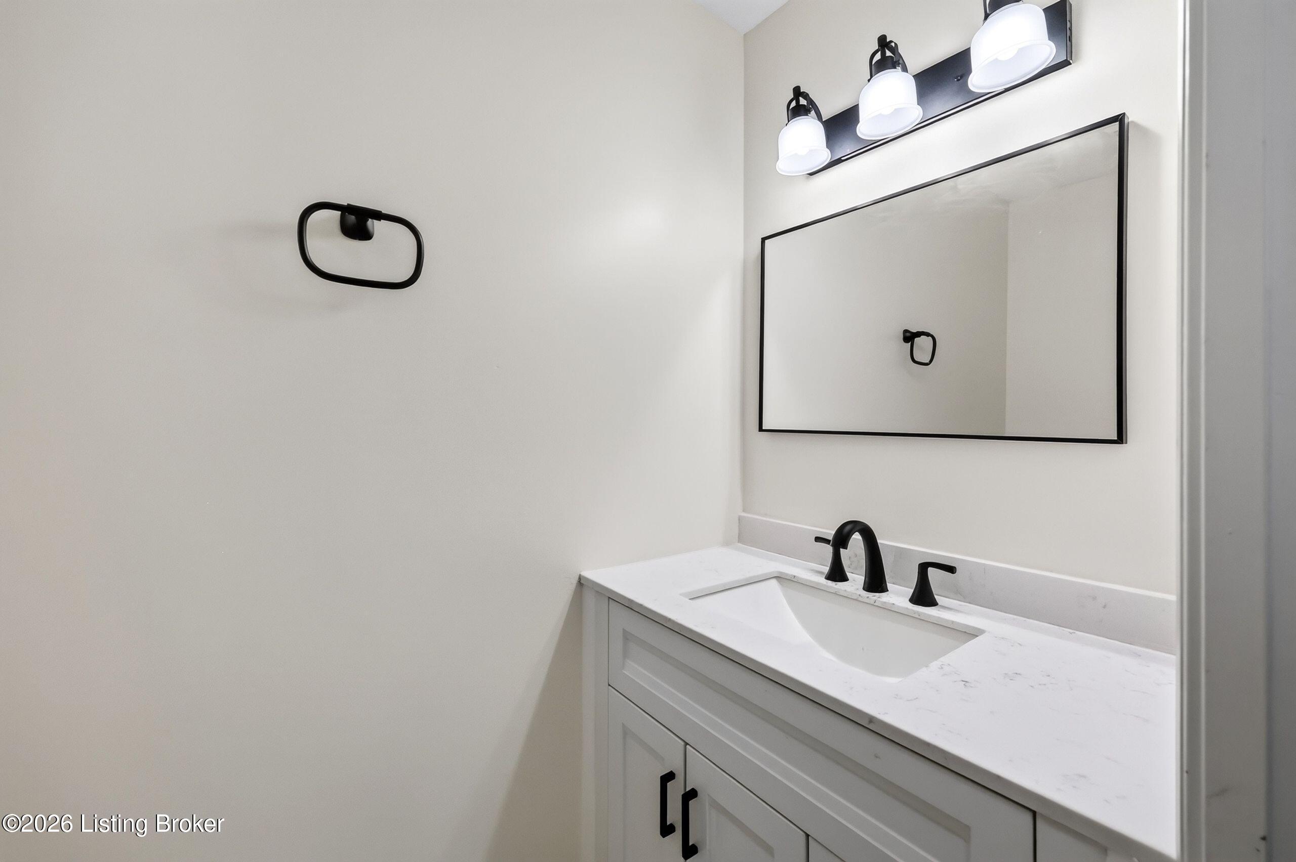 913 Brierly Hill Ct Property Photo 27
