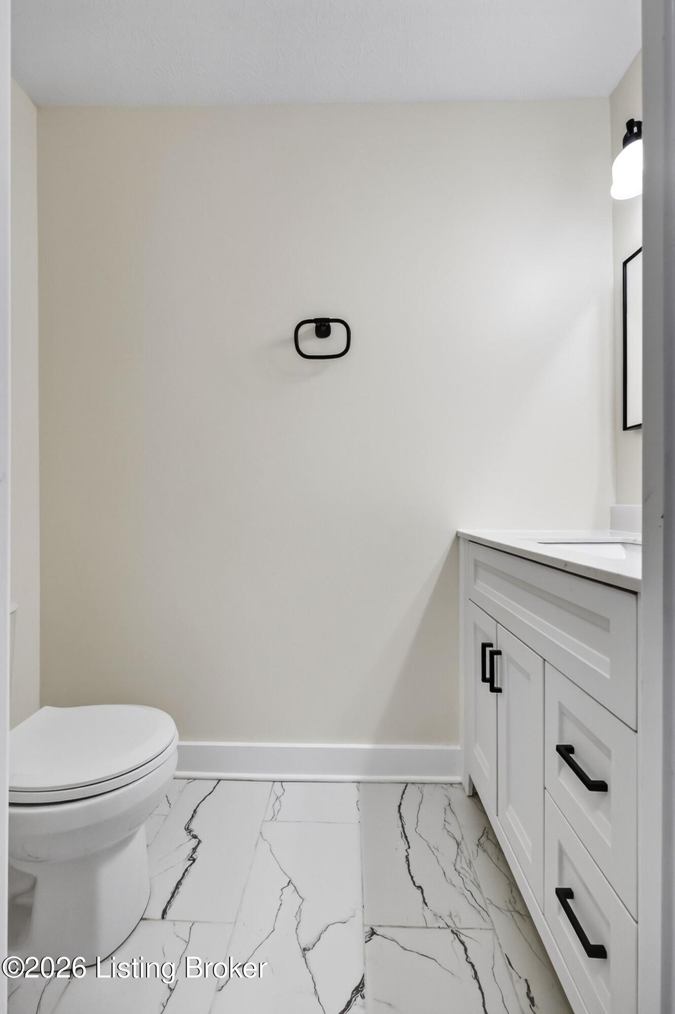 913 Brierly Hill Ct Property Photo 28