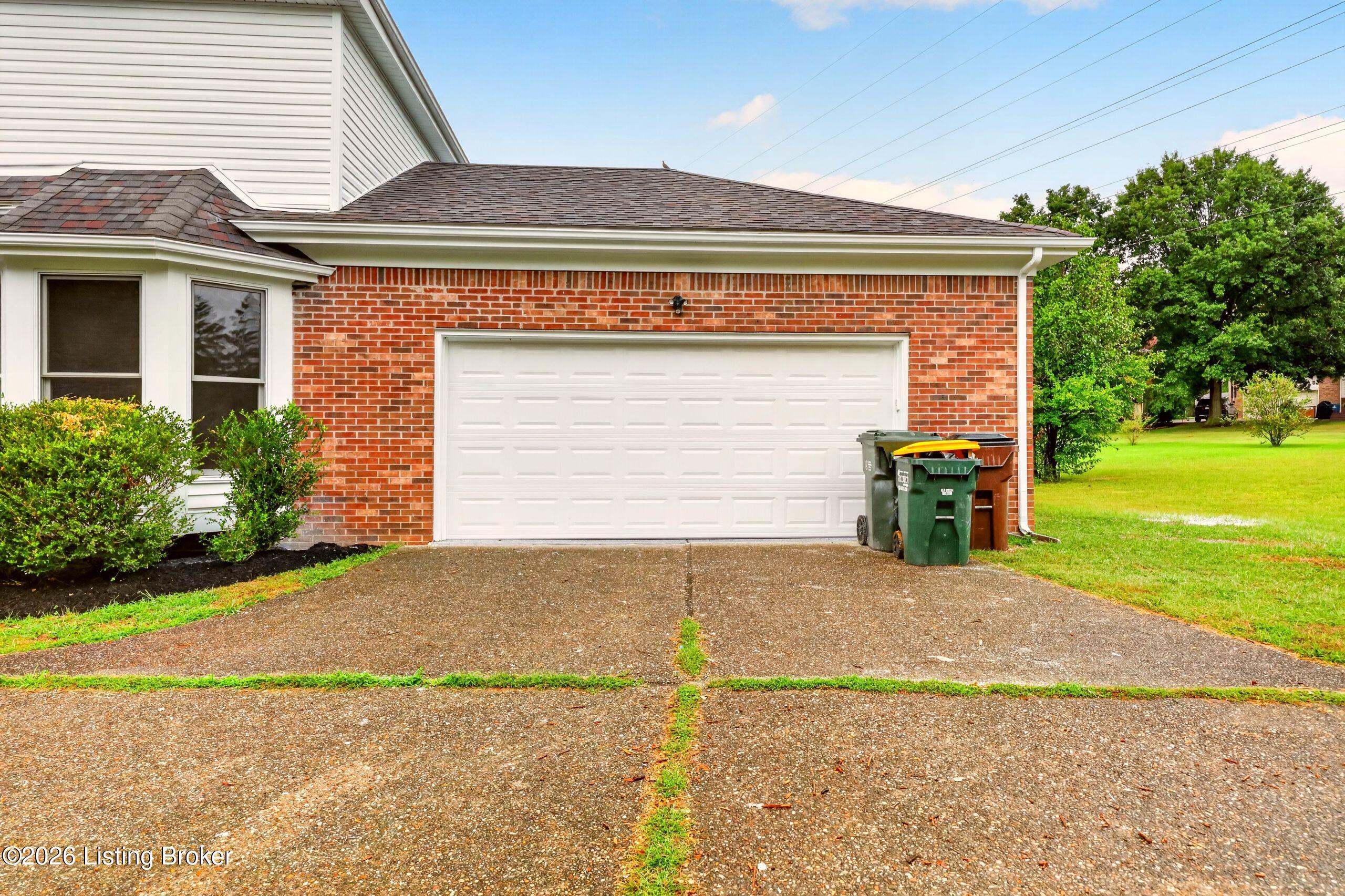 913 Brierly Hill Ct Property Photo 60